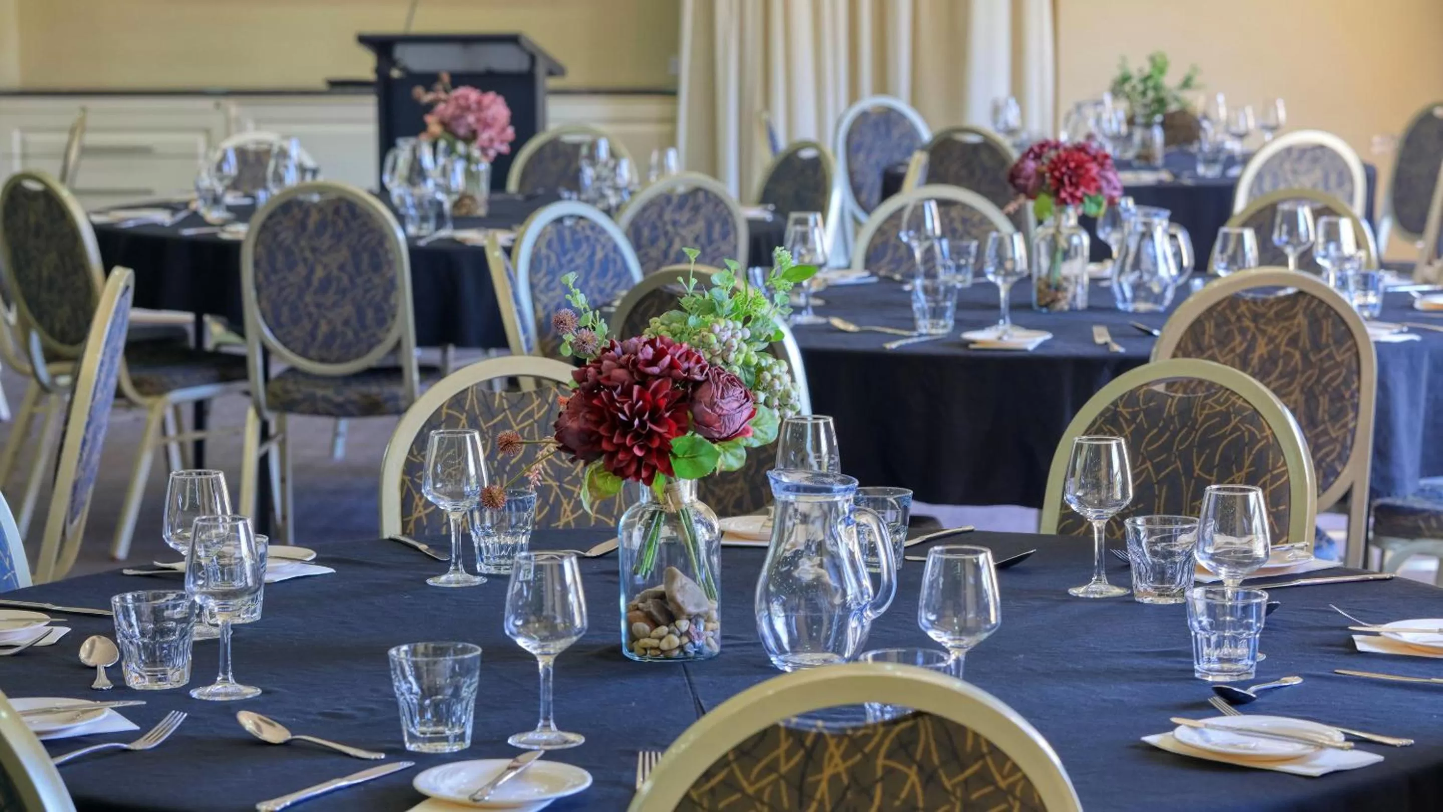 Banquet/Function facilities in Bushman's Motor Inn