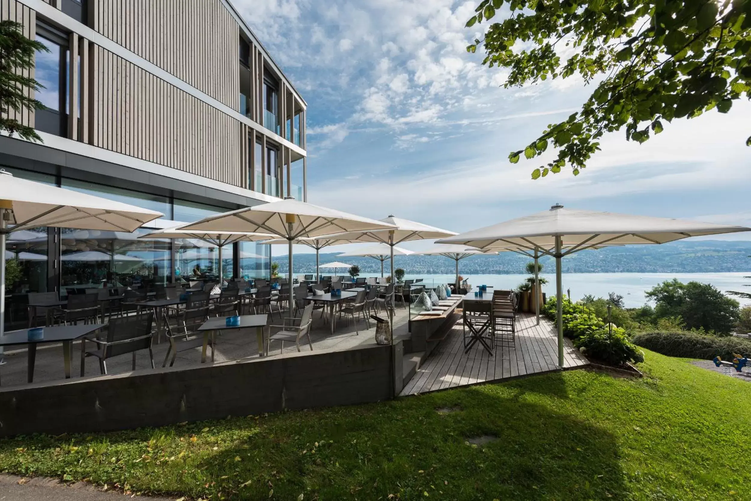 Restaurant/places to eat in Belvoir Swiss Quality Hotel