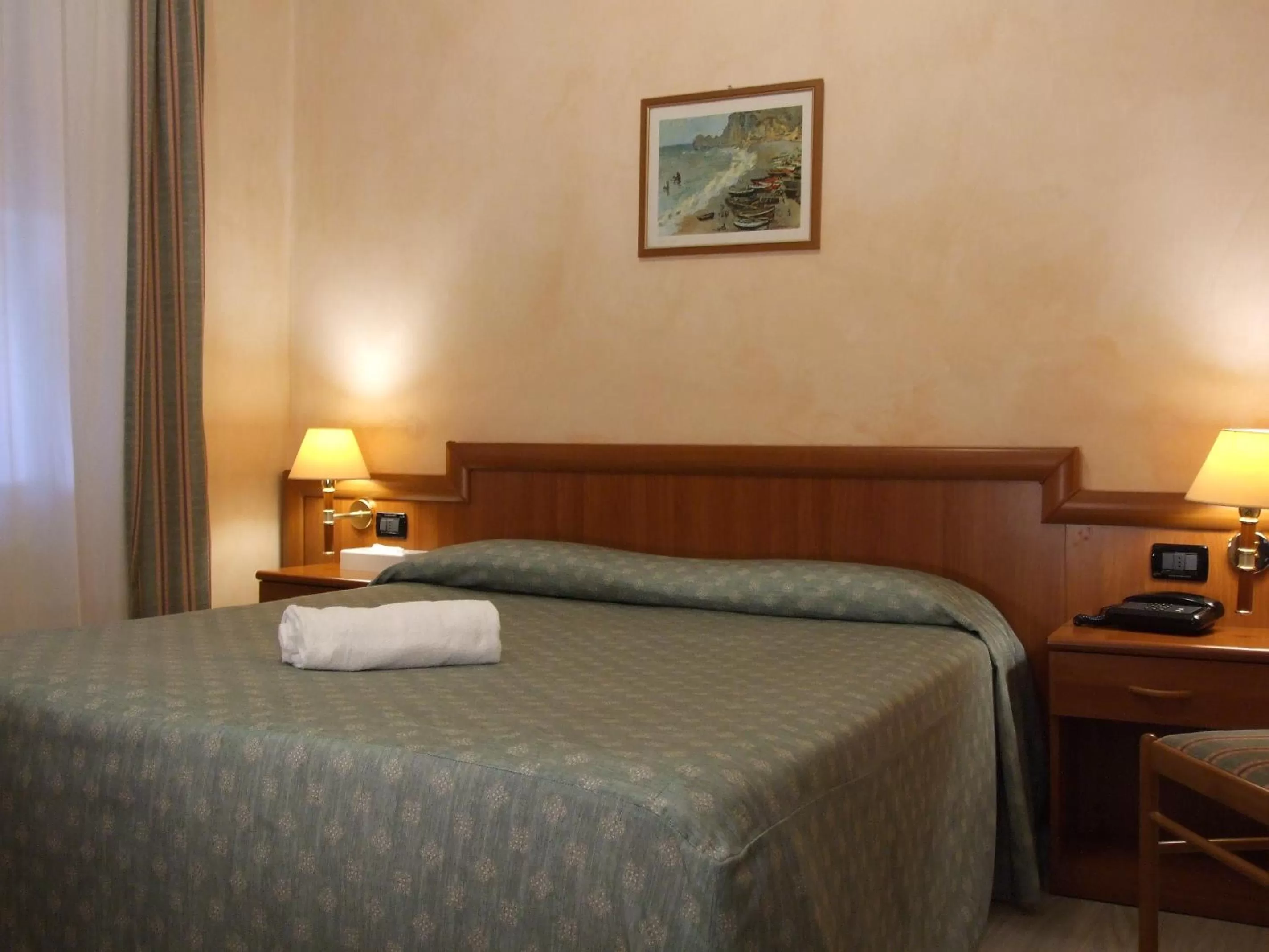 Bed in Coccodrillo Hotel & Apartments