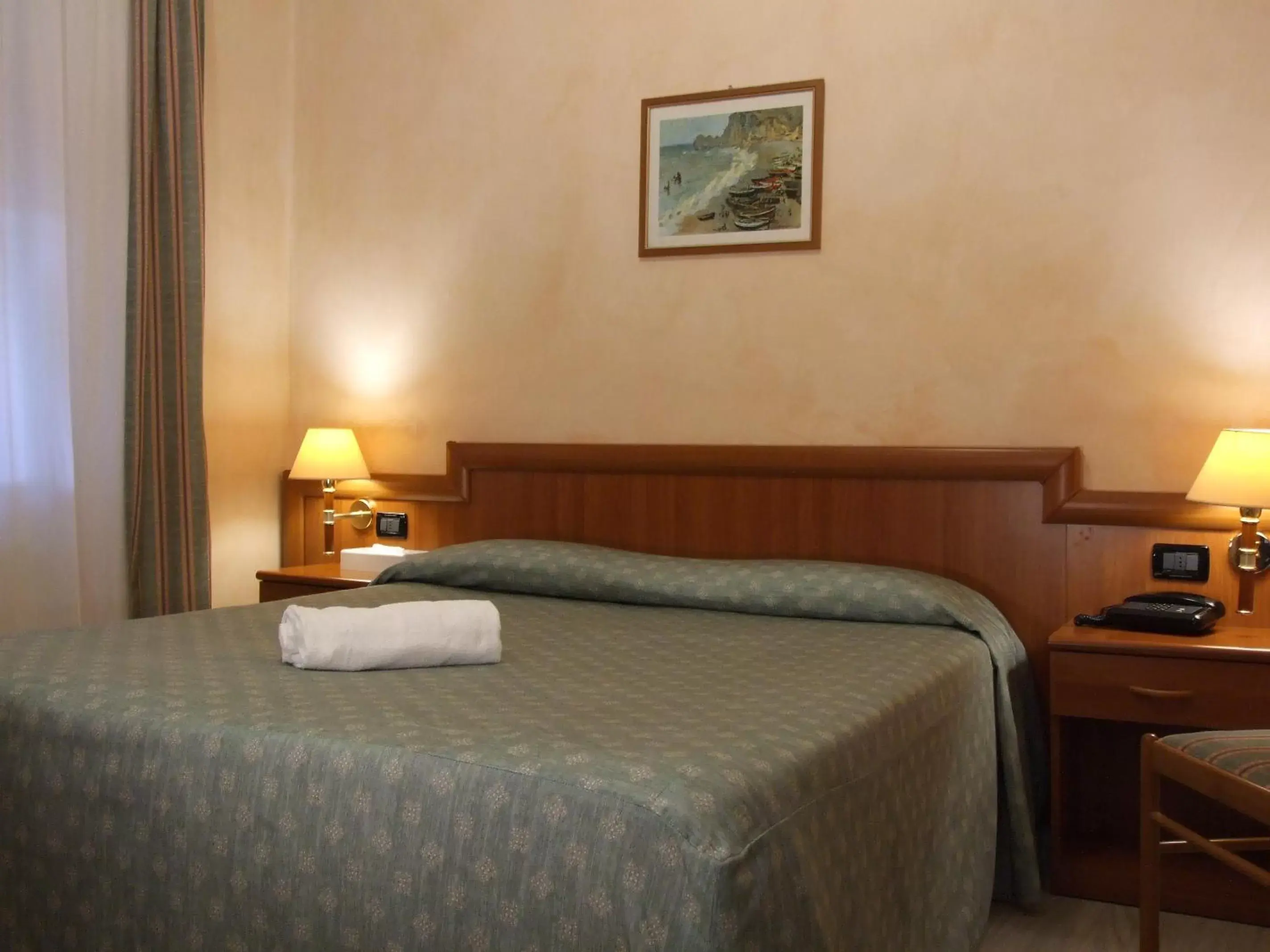 Bed in Coccodrillo Hotel & Apartments