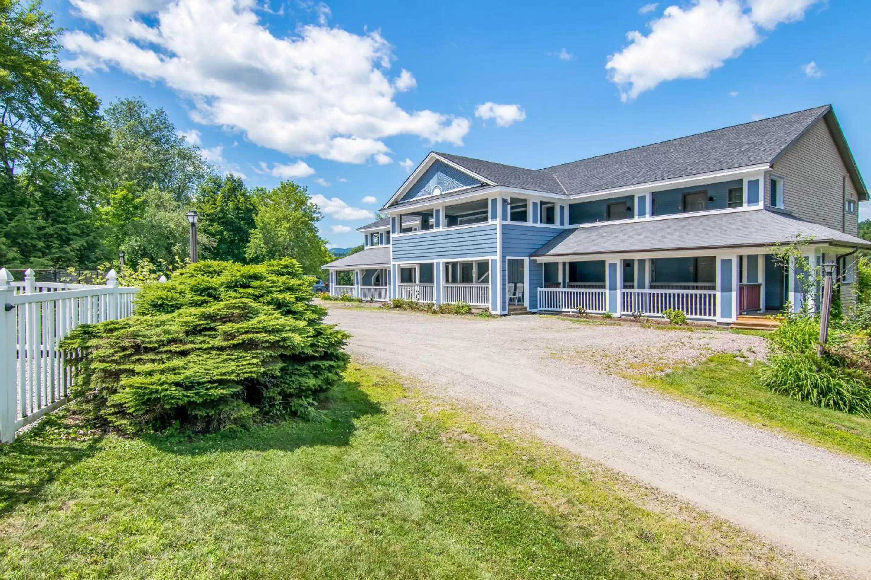 Property Building in Grey Fox Inn