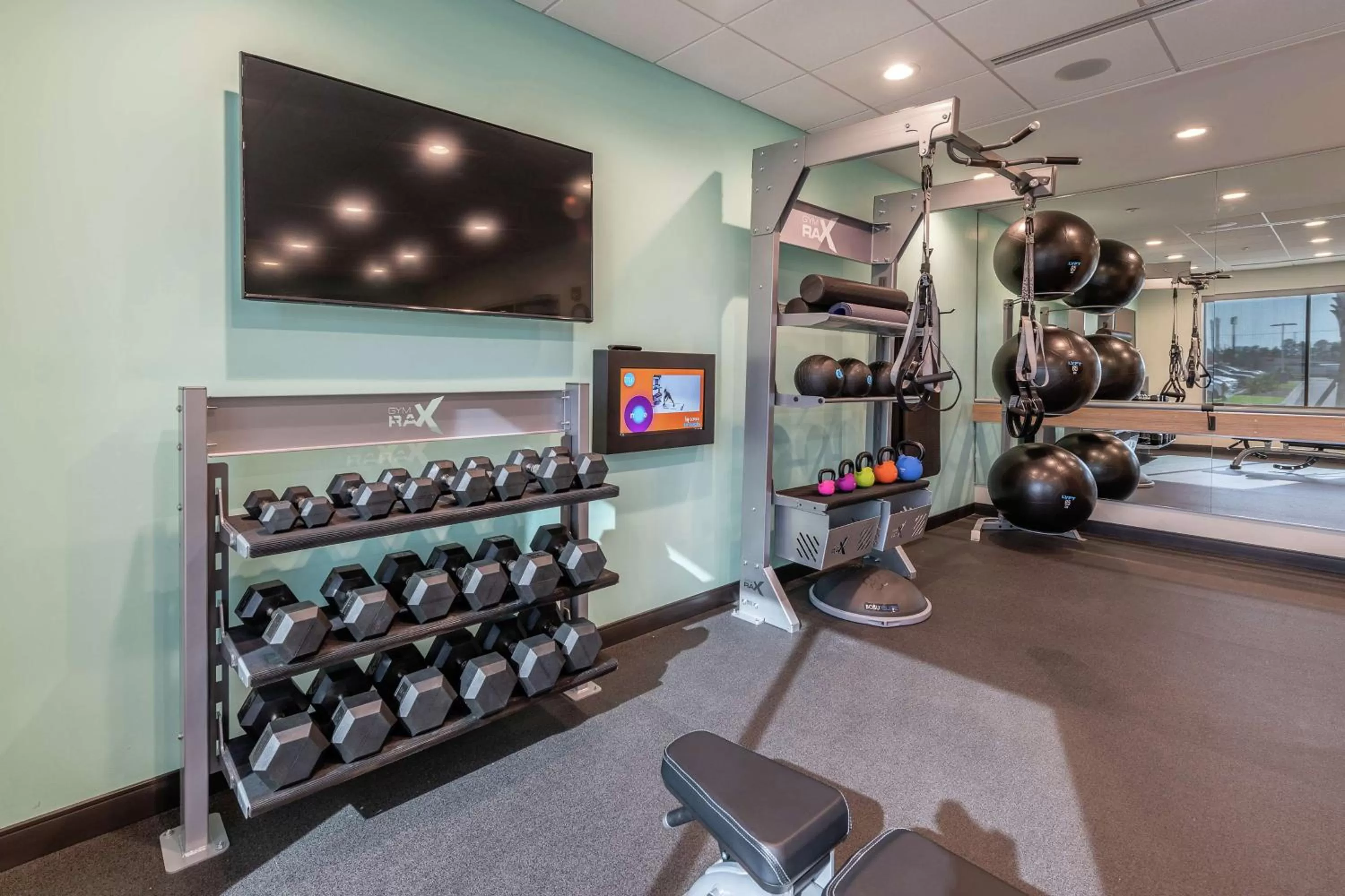Fitness centre/facilities in Tru By Hilton Orangeburg