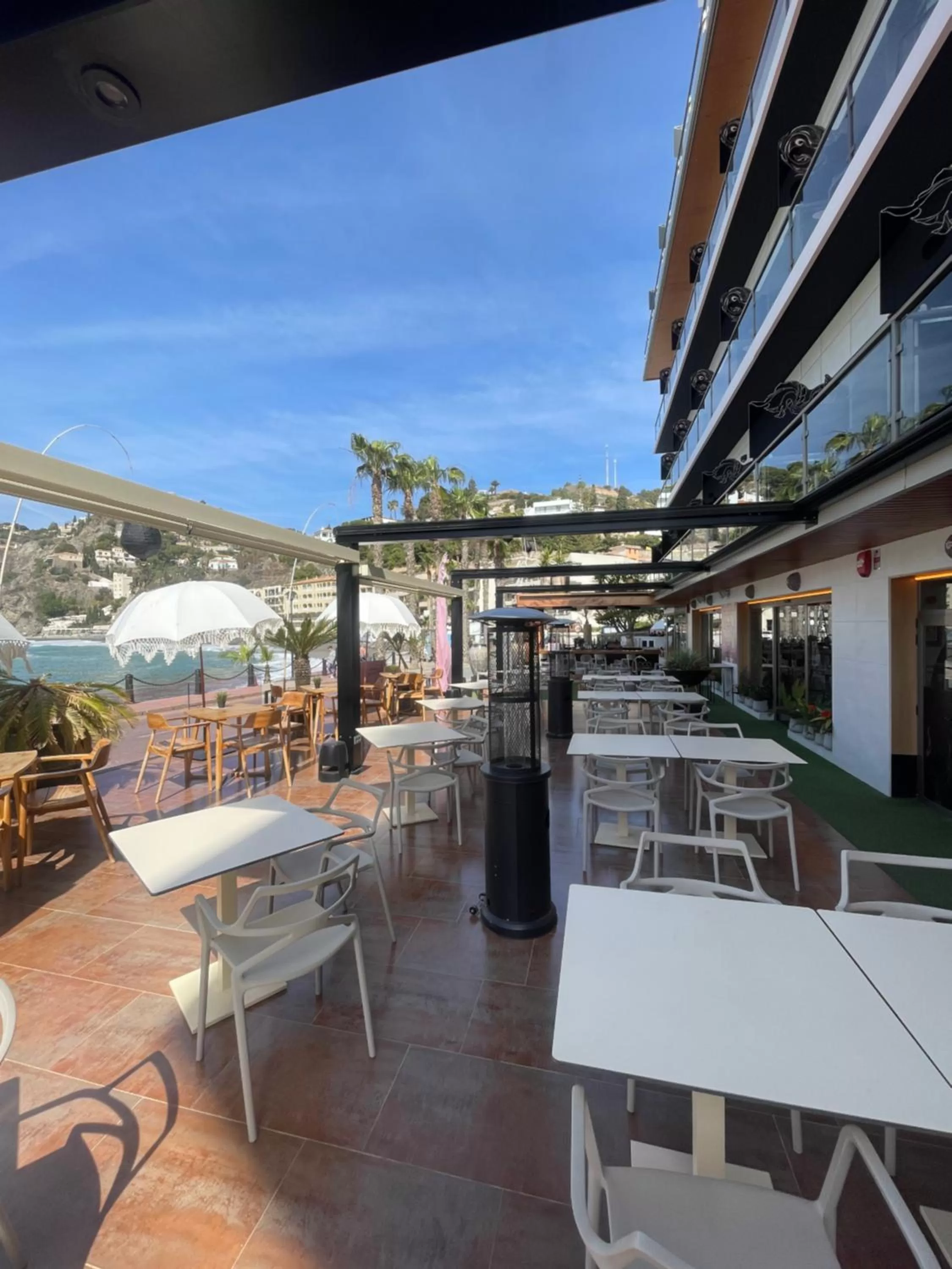 Restaurant/places to eat in ON ALETA ROOM designed for adults