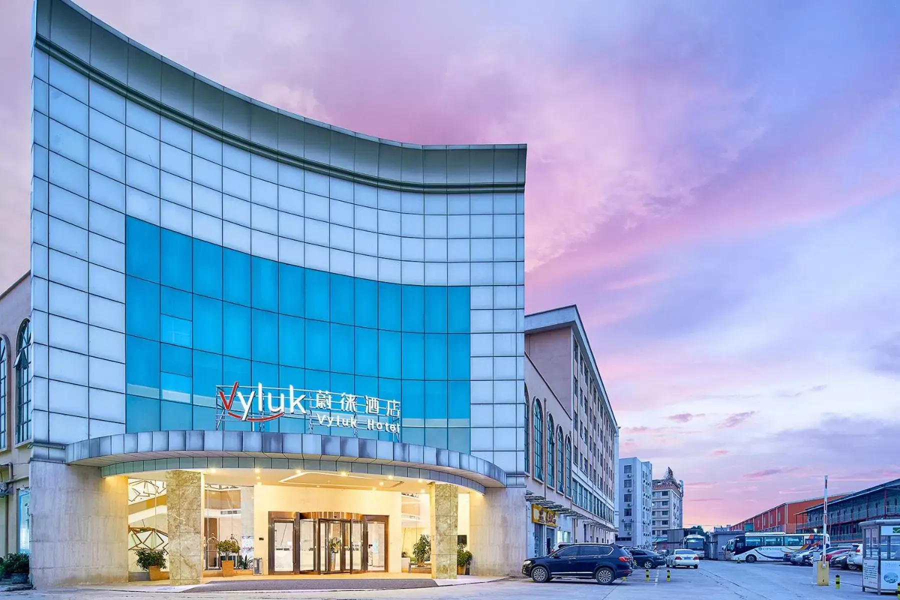 Property building in Vyluk Hotel Guangzhou Baiyun International Airport