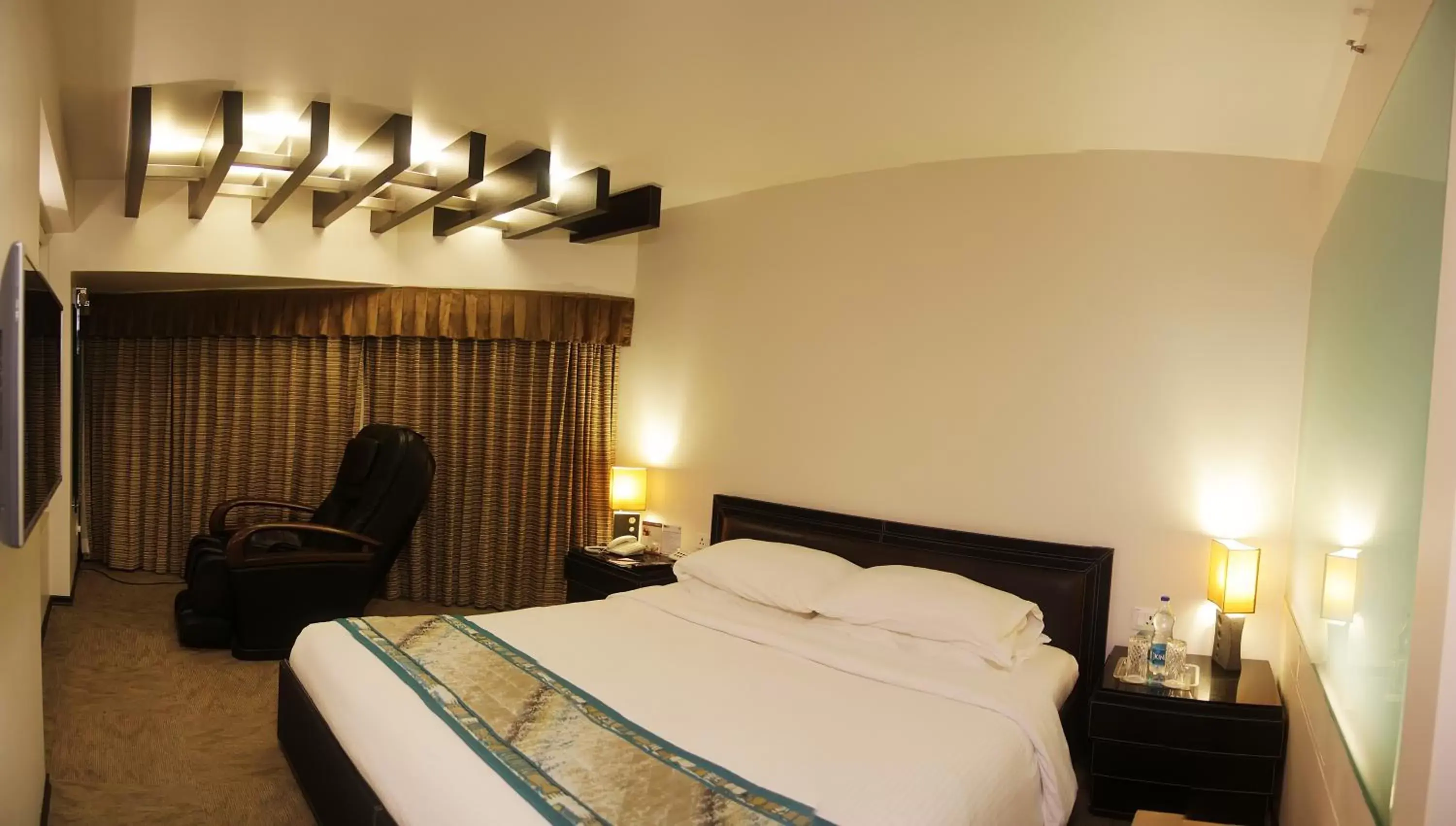 Bedroom, Bed in Sayaji Indore