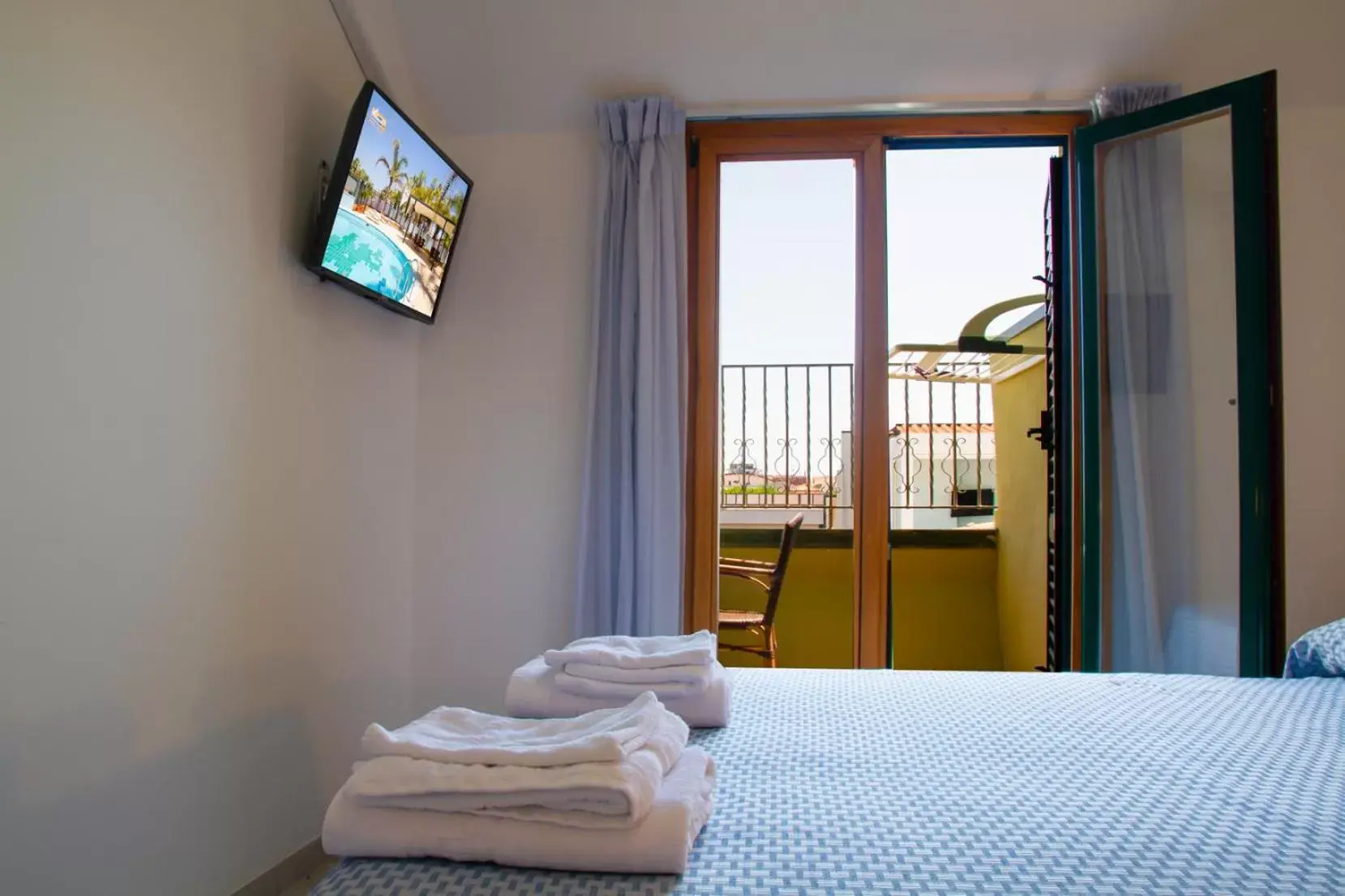 Balcony/Terrace, Bed in Residence Playa