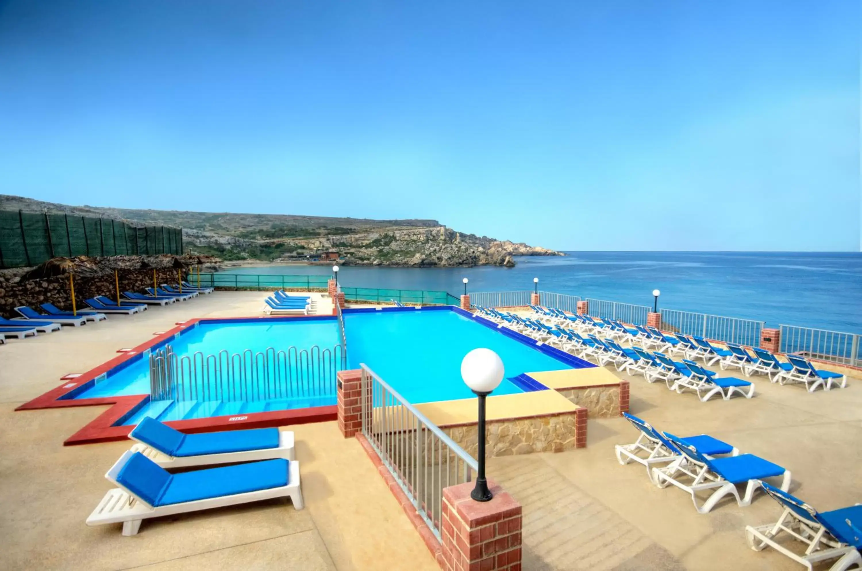 Balcony/Terrace, Swimming Pool in Paradise Bay Resort