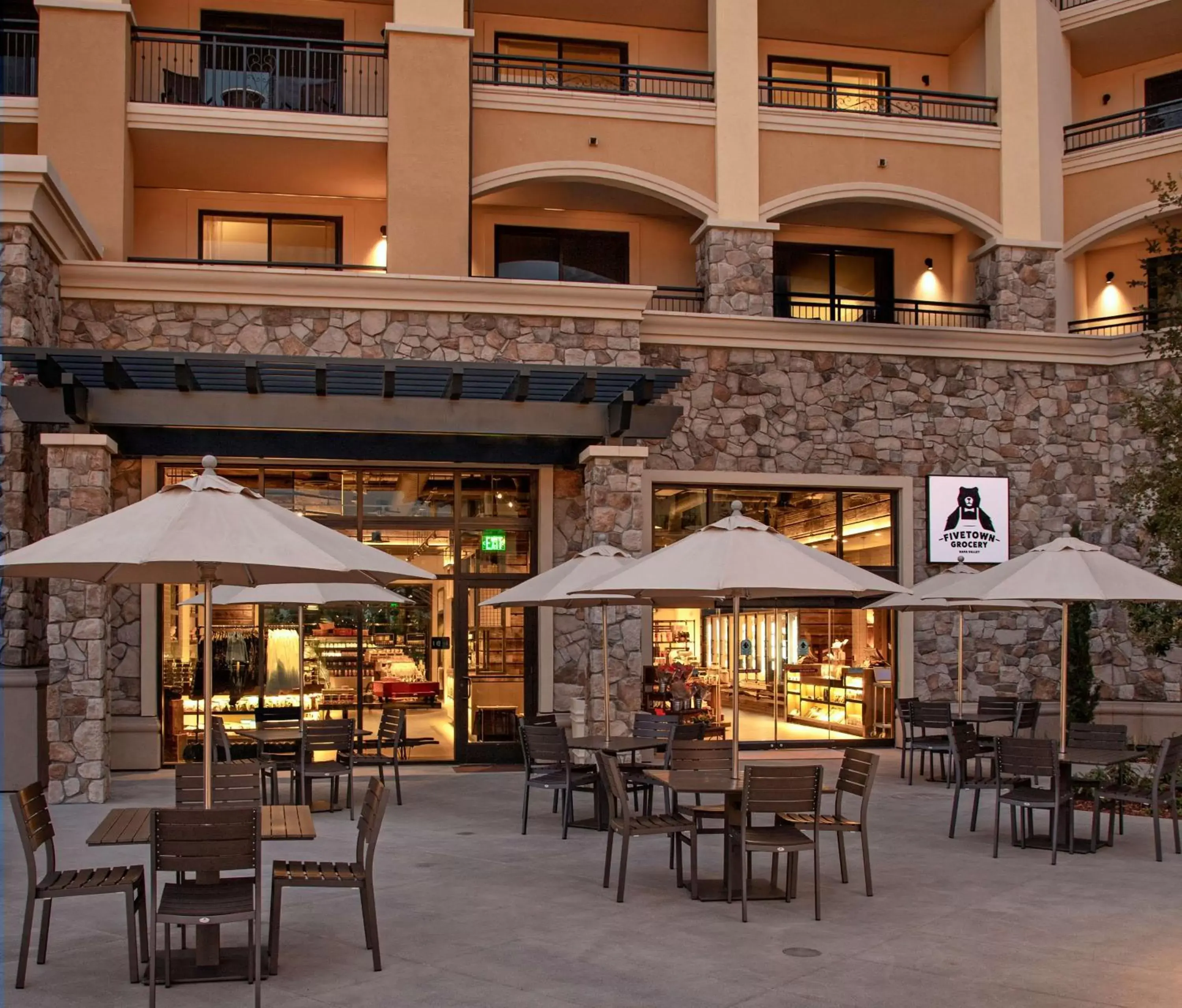 Breakfast, Restaurant/Places to Eat in The Meritage Resort and Spa