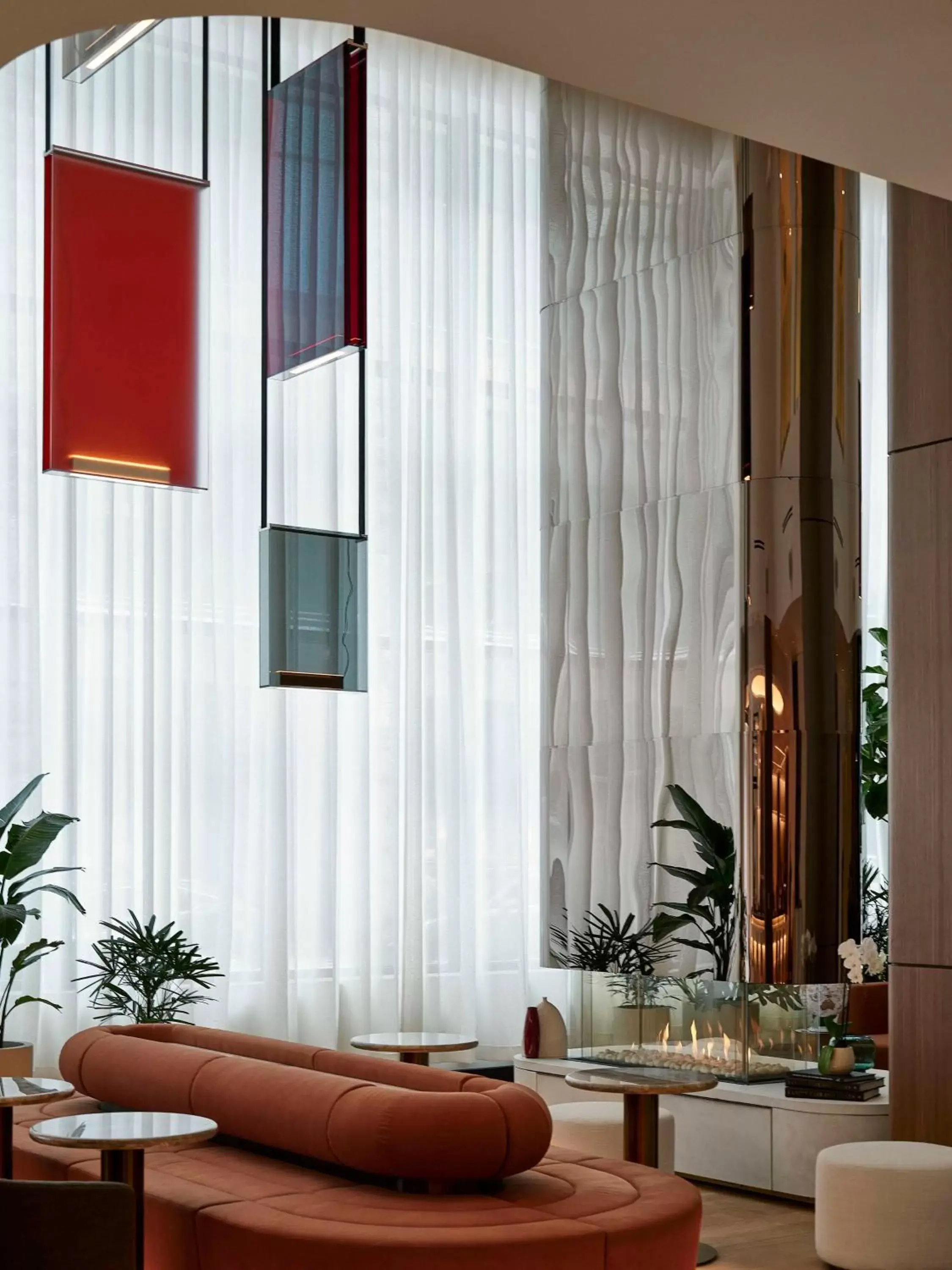 Lobby or reception in Vogue Hotel Montreal Downtown, Curio Collection by Hilton