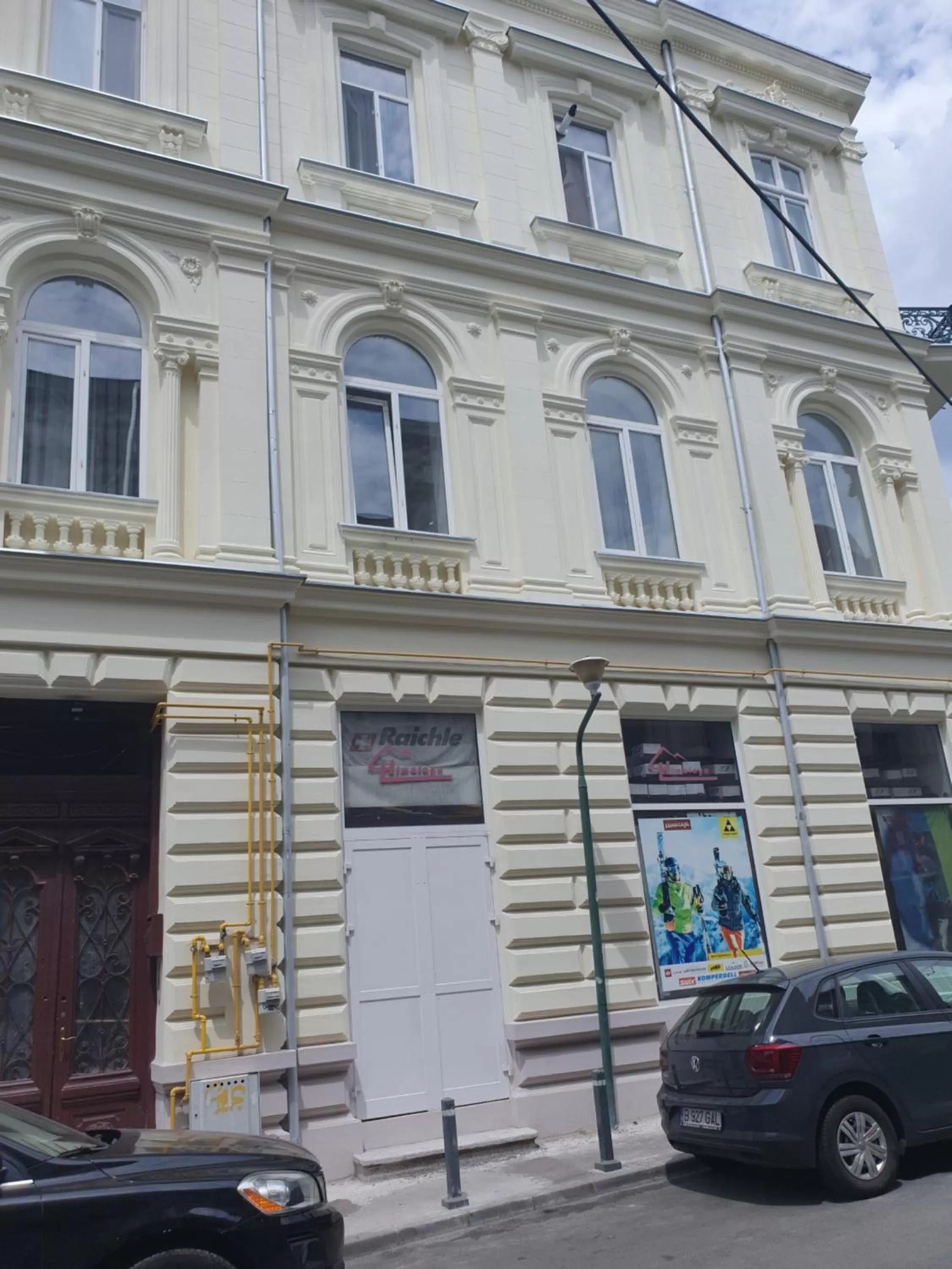 Property Building in The Floor Piata Unirii