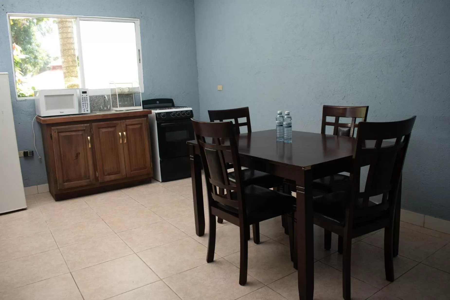 Kitchen or kitchenette in Auberge Villa Cana