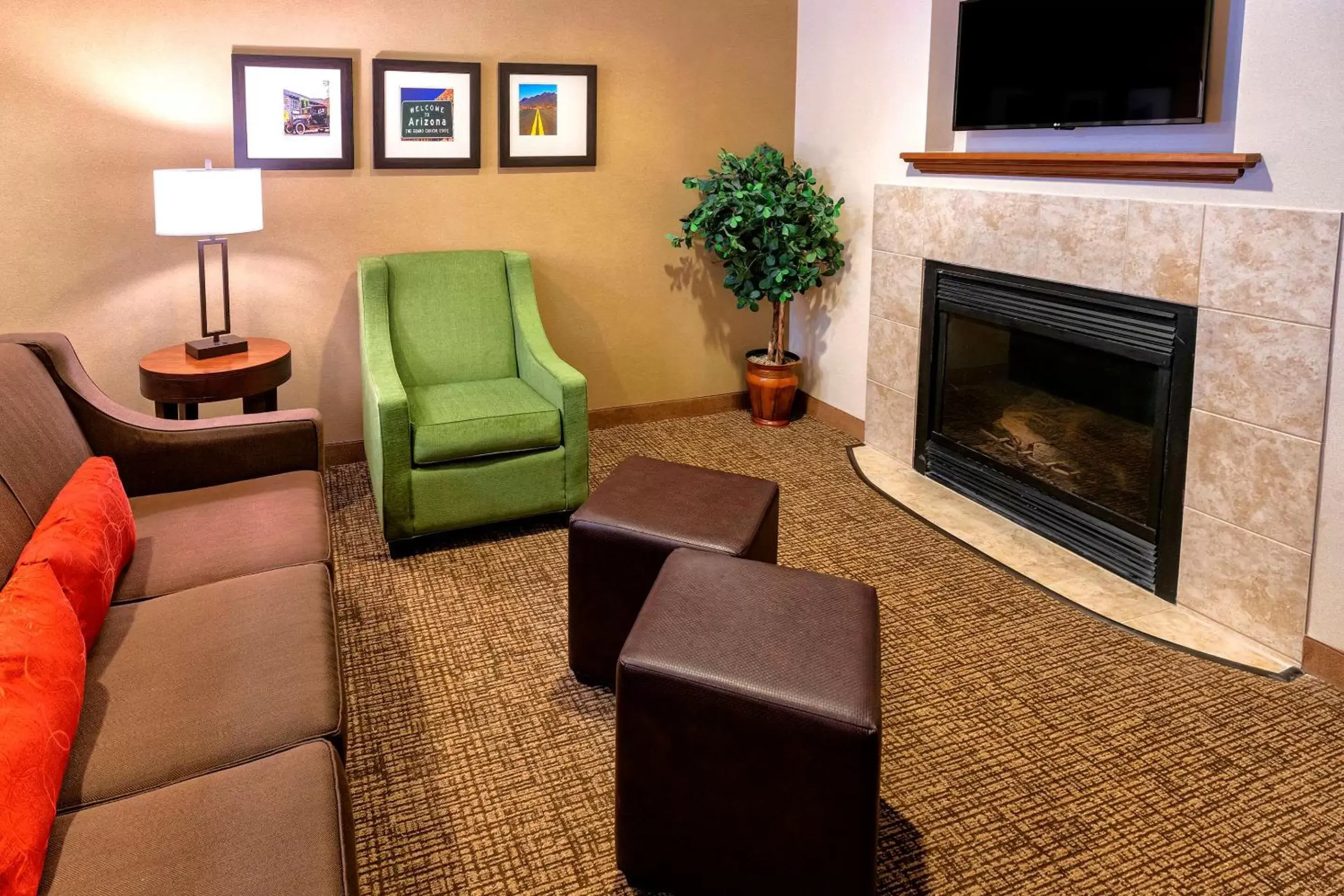 Photo of the whole room, Seating Area in Comfort Suites Goodyear-West Phoenix