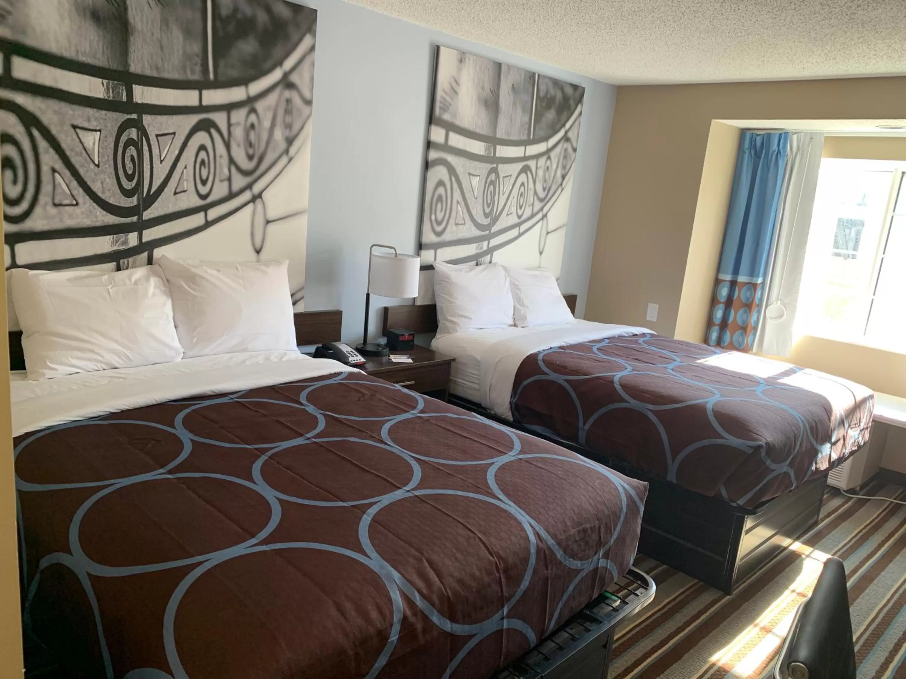 Bedroom, Bed in Super 8 by Wyndham Joliet