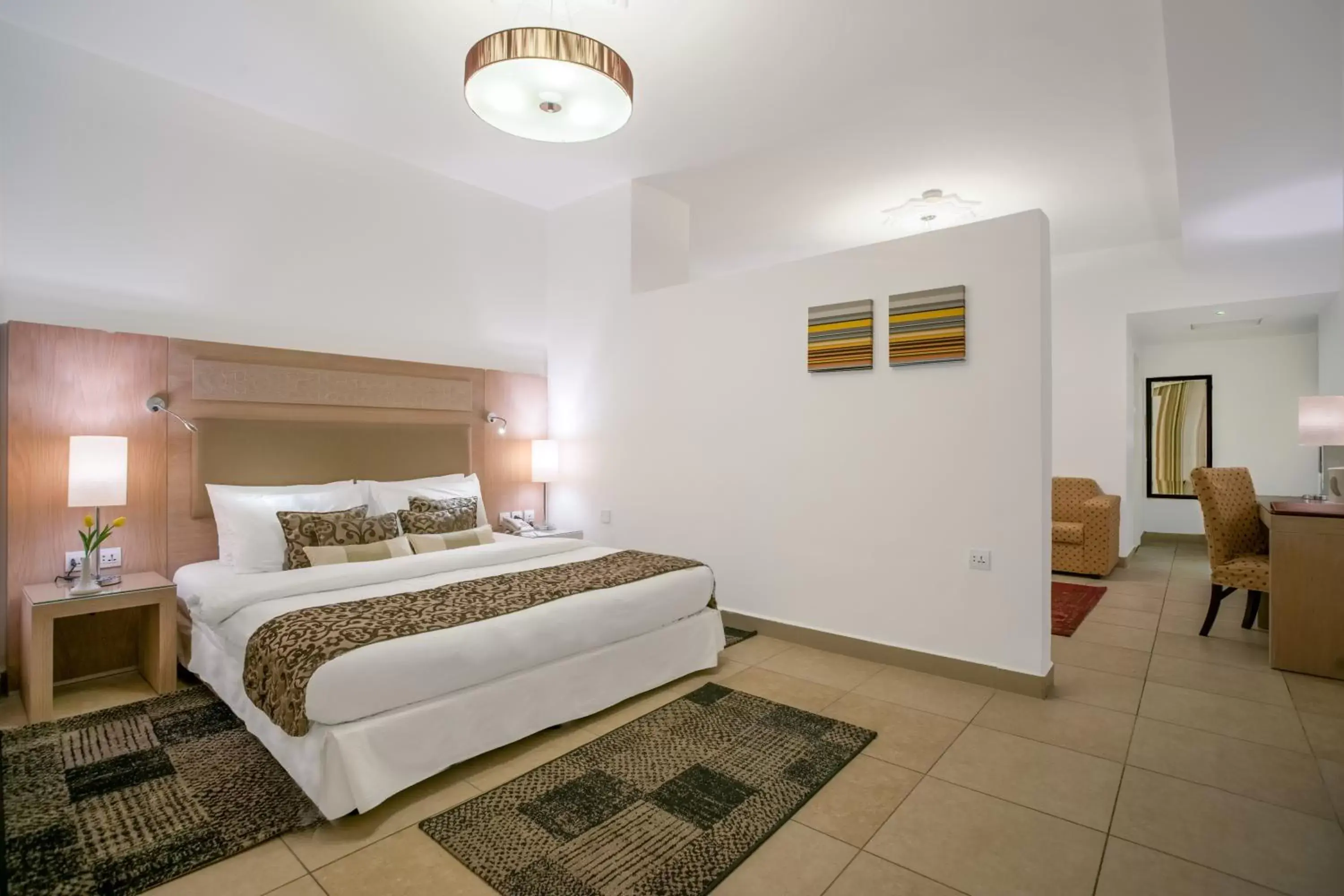 Bedroom, Bed in Toledo Amman Hotel