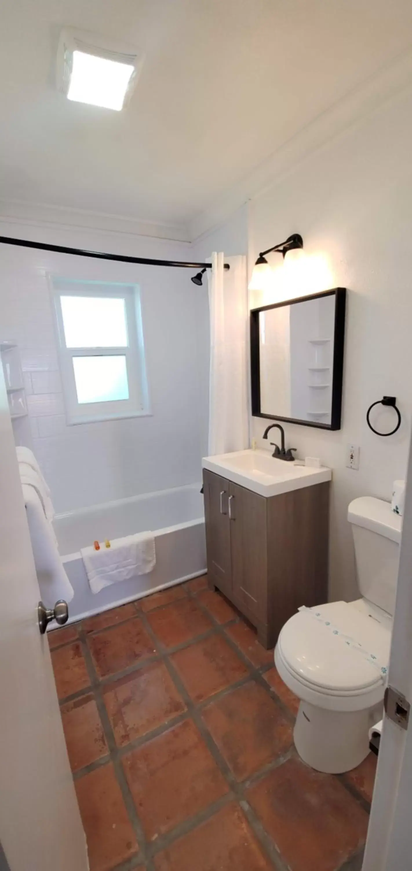 Toilet, Bathroom in Sand Castle Inn