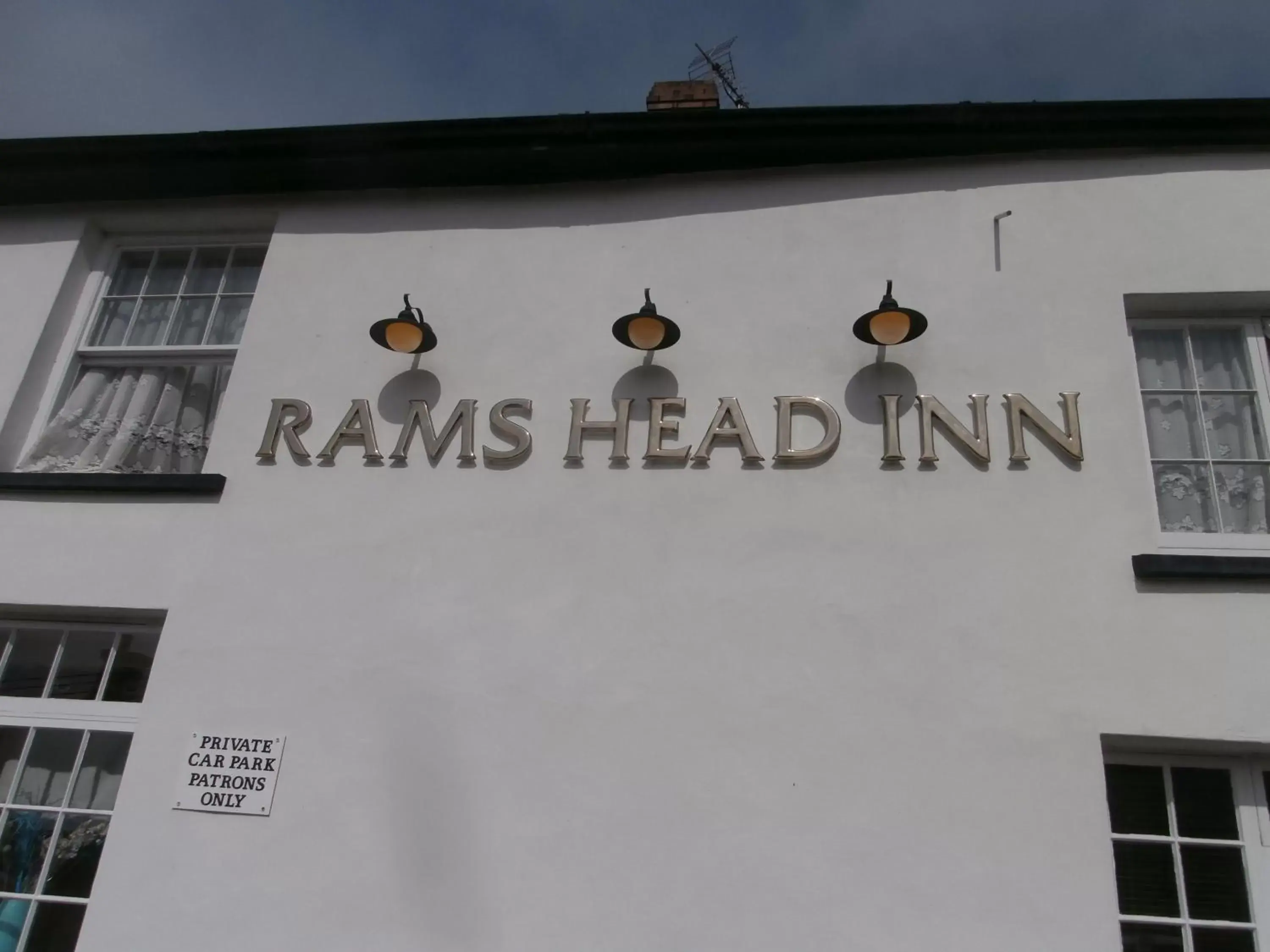 Property building, Property Logo/Sign in Rams Head Inn