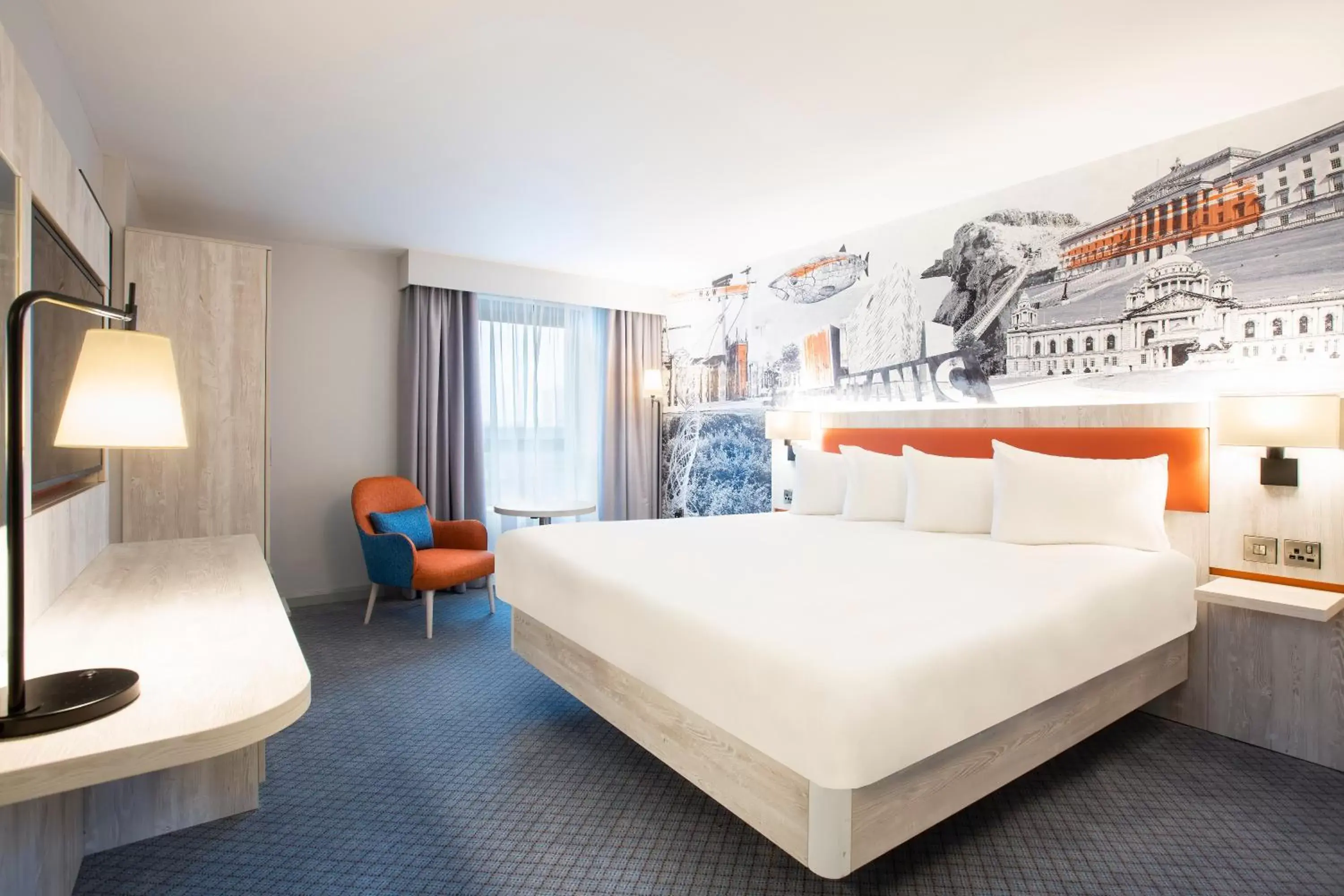 Bedroom, Bed in Leonardo Hotel Belfast - Formerly Jurys Inn