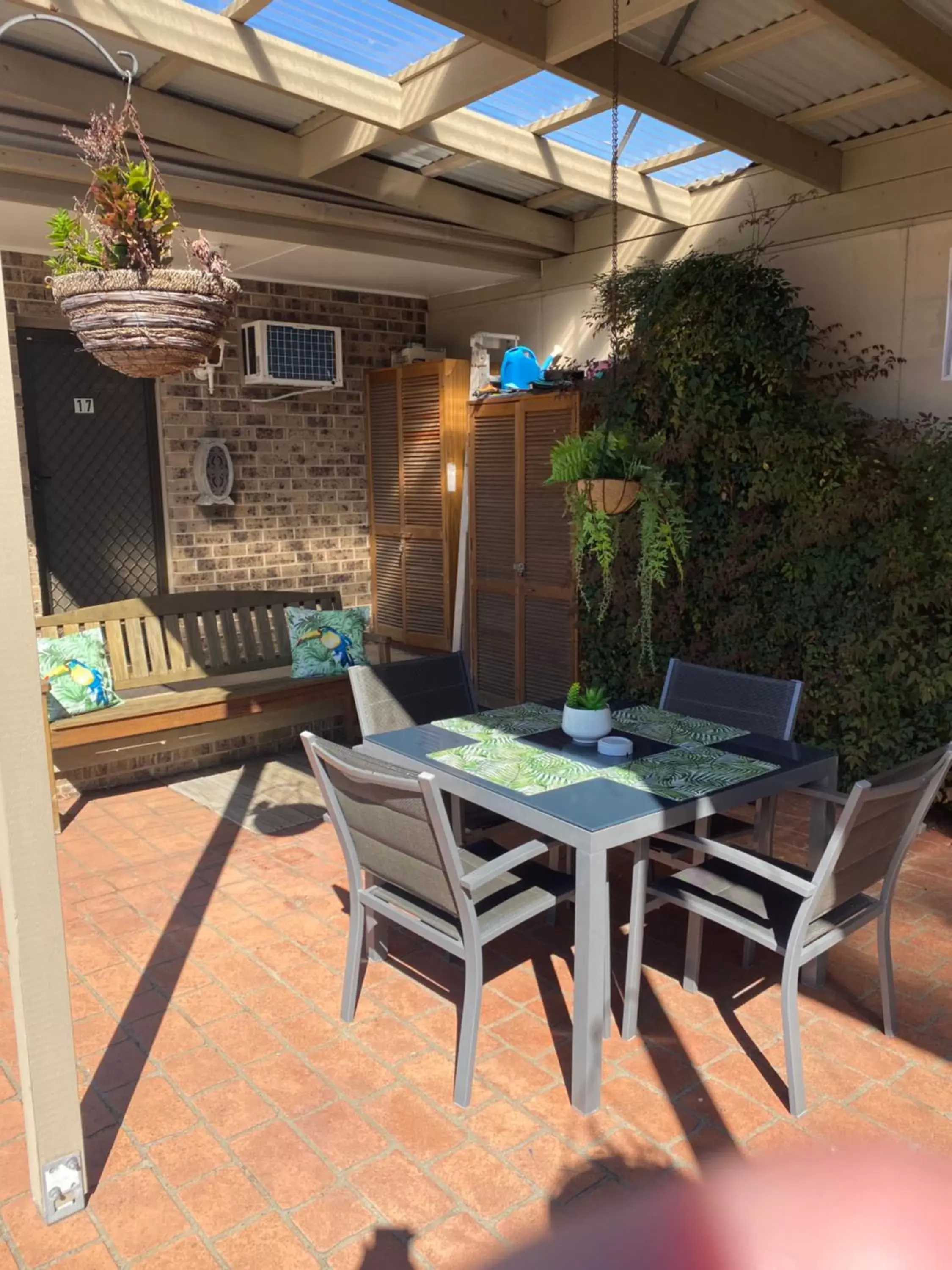 BBQ facilities in Marriott Park Motel