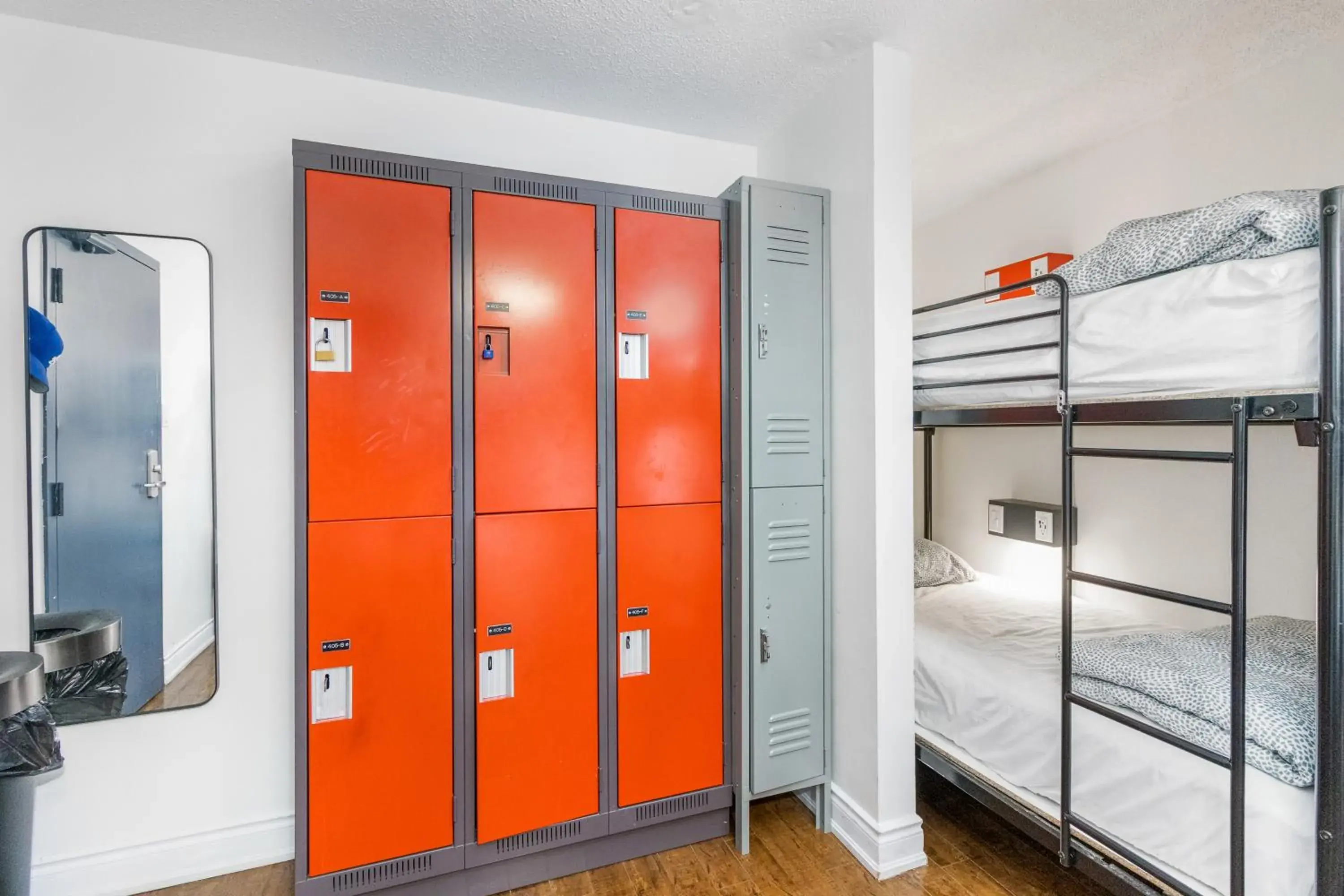 Bed in Samesun Toronto Bed in Samesun Toronto