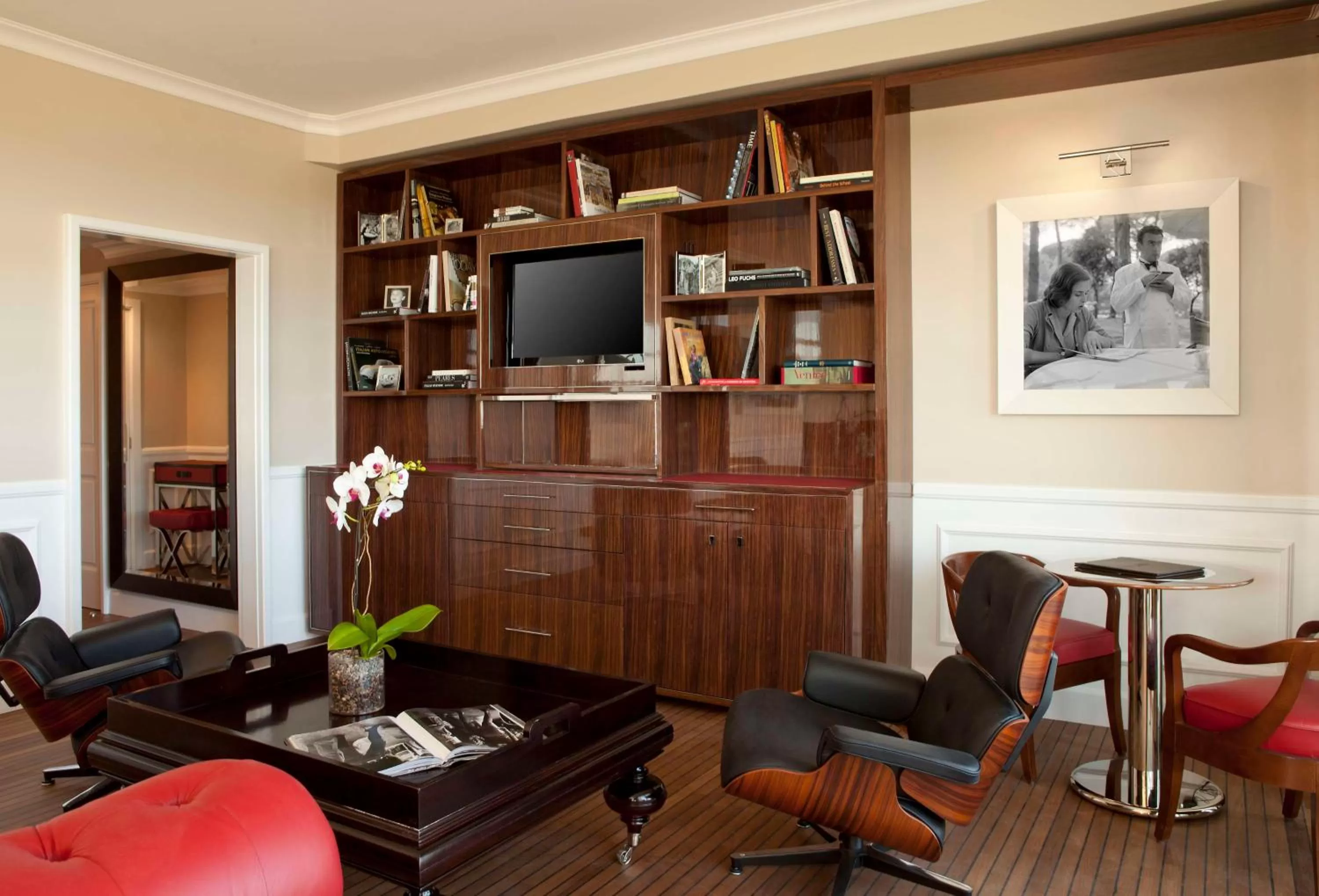 Living room in Cameo Beverly Hills