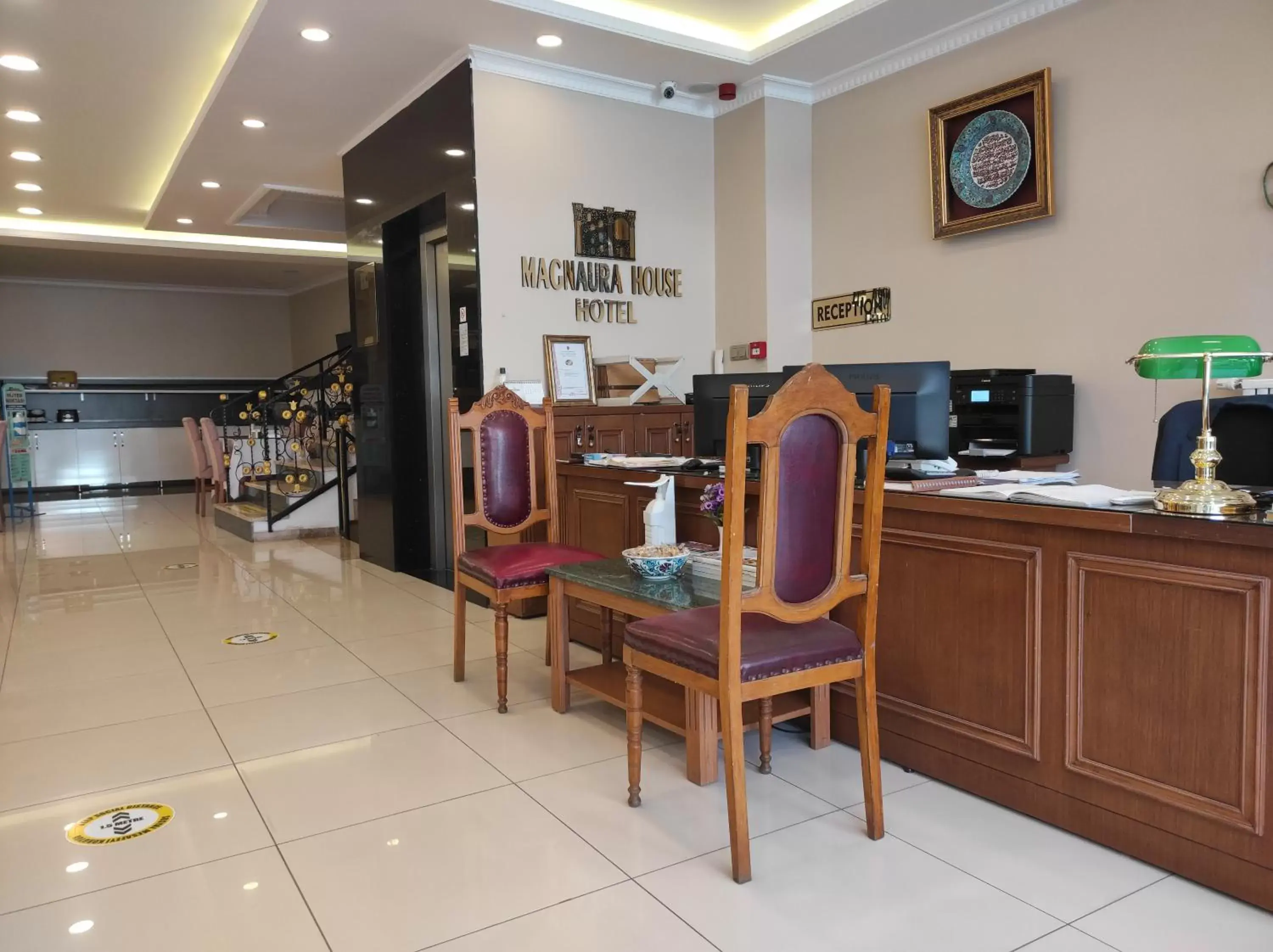 Lobby or reception in Magnaura House Hotel