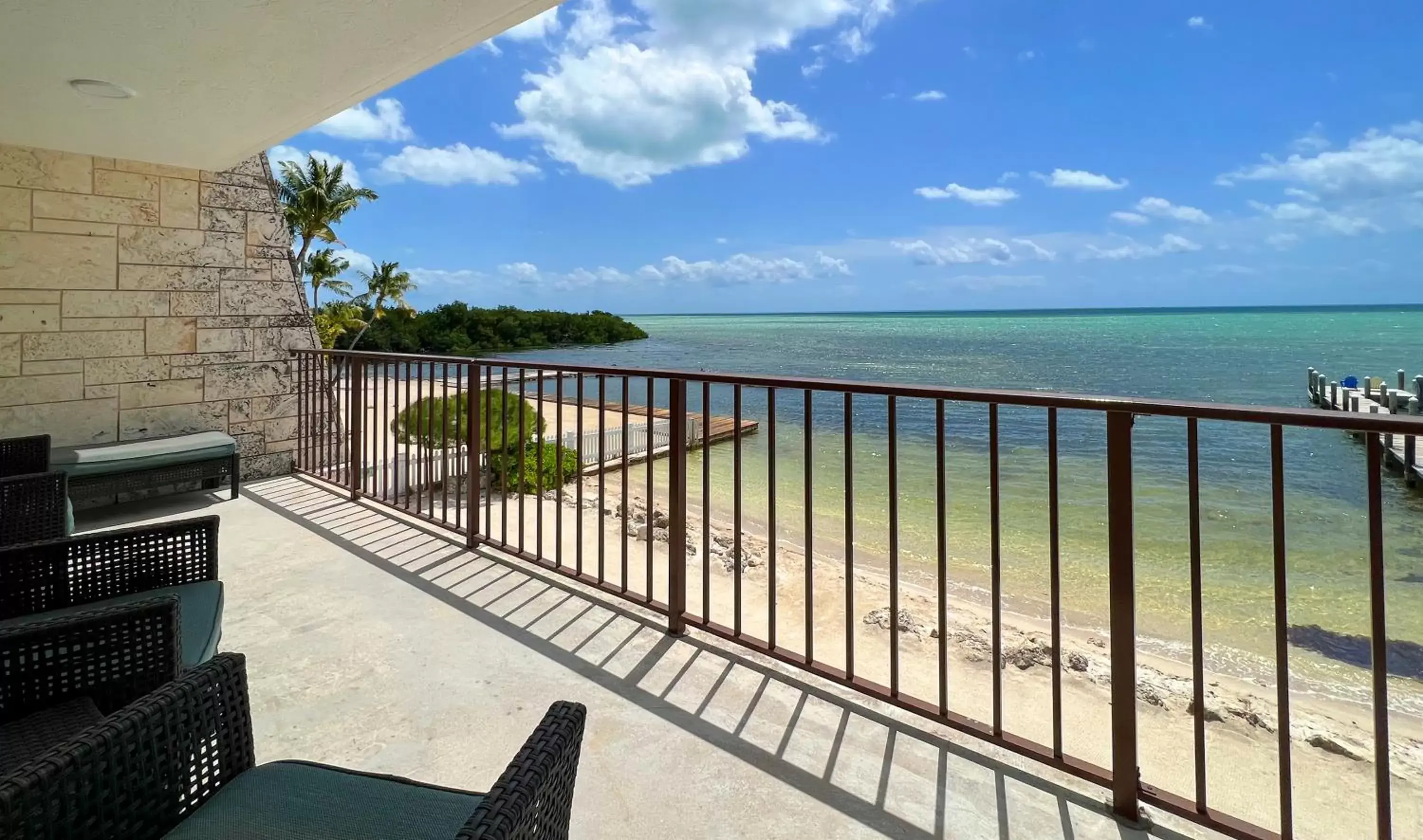 Balcony/Terrace in Pines & Palms Resort