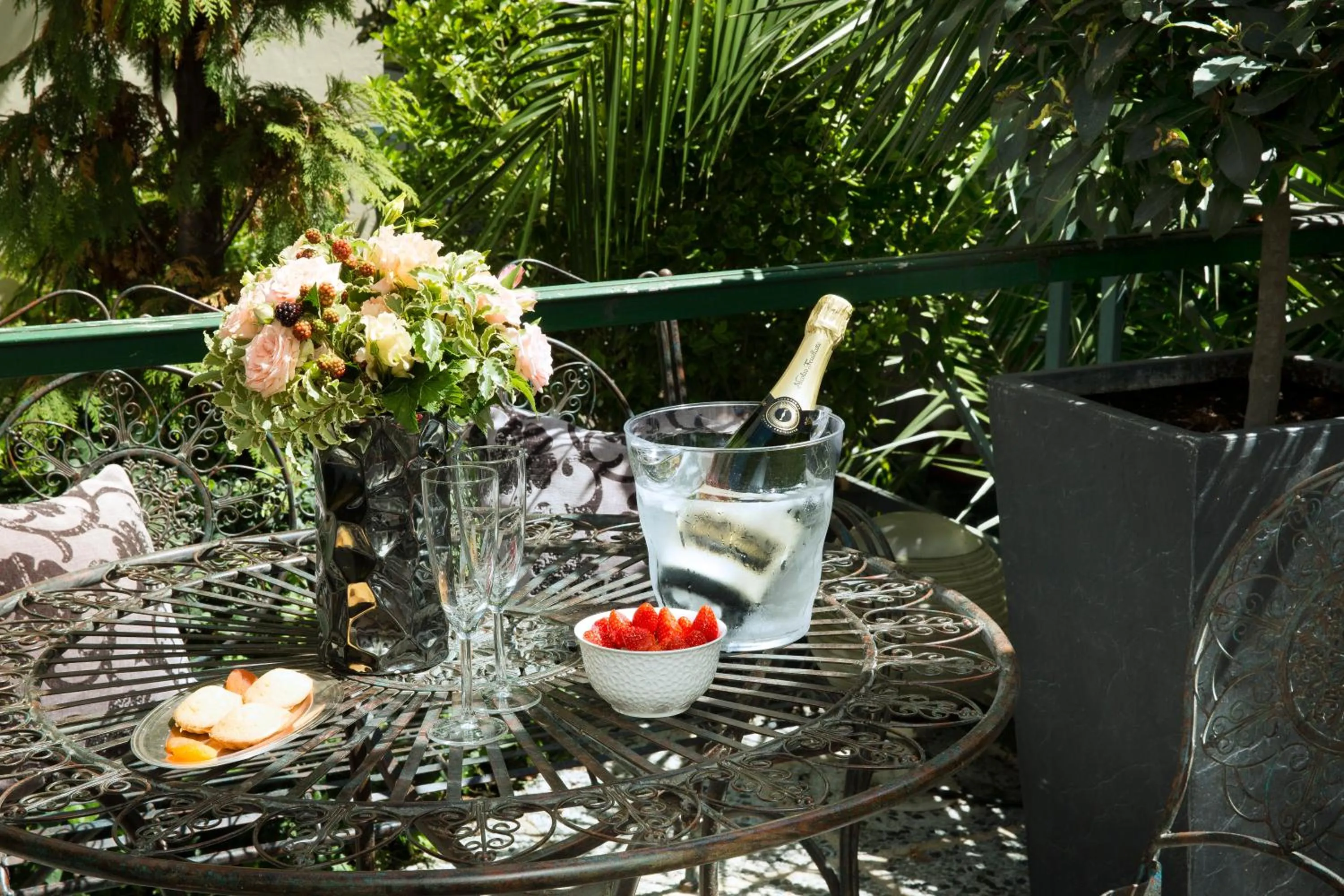Balcony/Terrace in Hotel Monceau Wagram