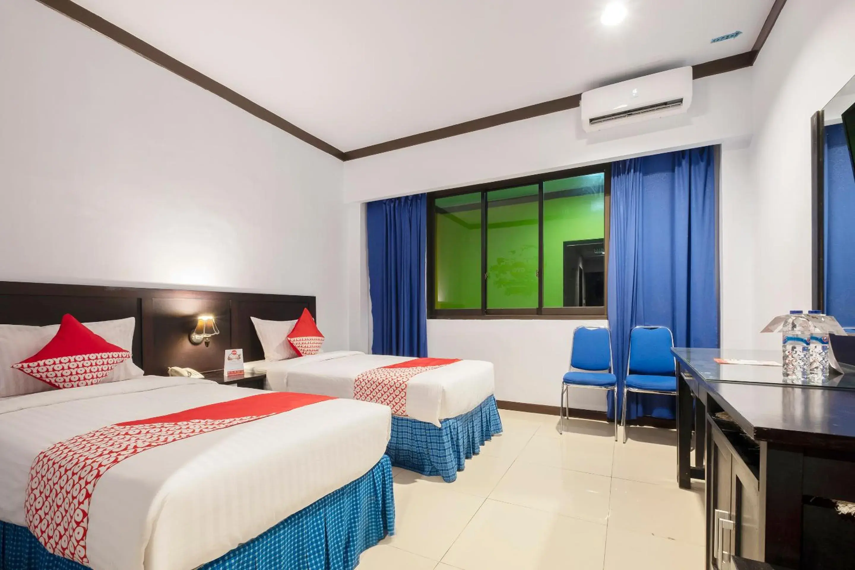 Bedroom in SUPER OYO 1633 Hotel Darma Nusantara 3