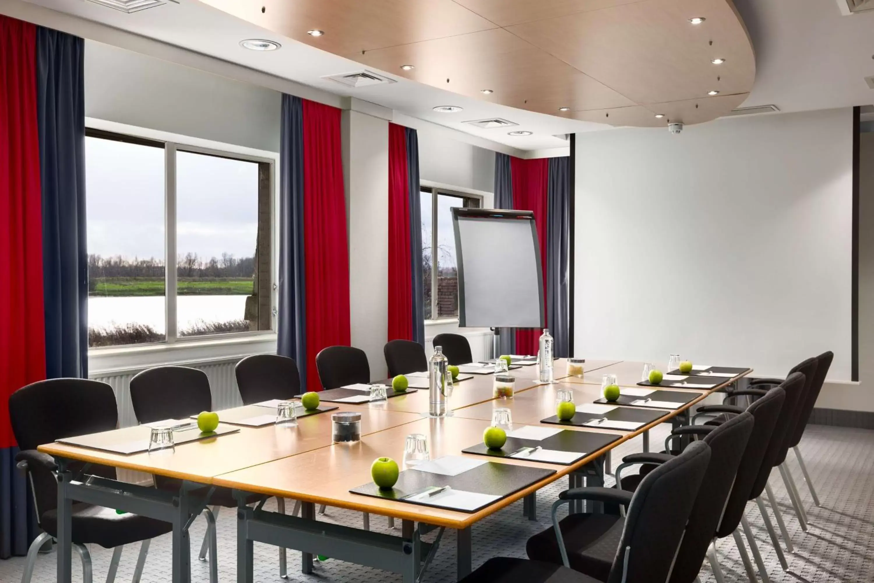 Meeting/conference room in NH Arnhem Rijnhotel