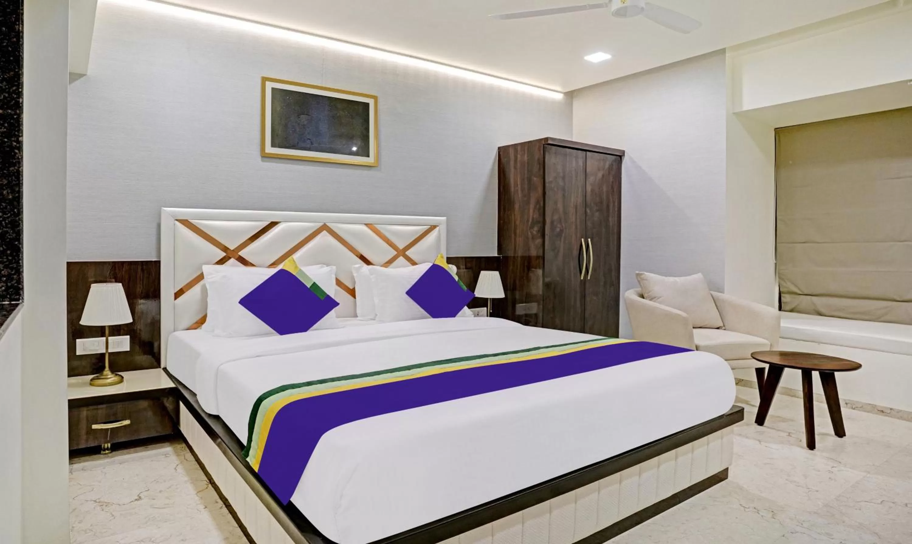 Bedroom, Bed in Treebo Premium Golden Bliss Trimurti Nagar Square