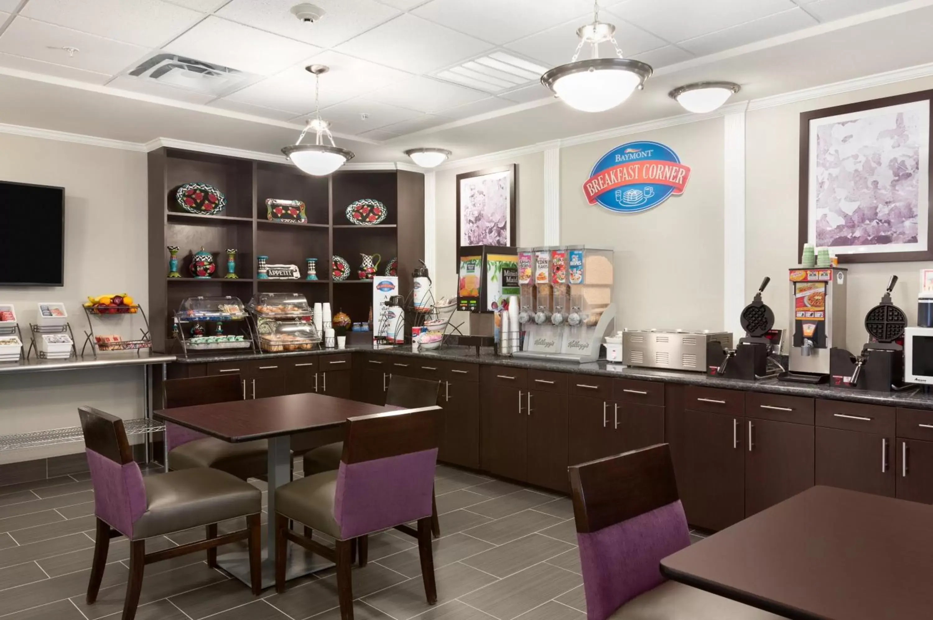 Continental breakfast, Restaurant/Places to Eat in Baymont by Wyndham College Station