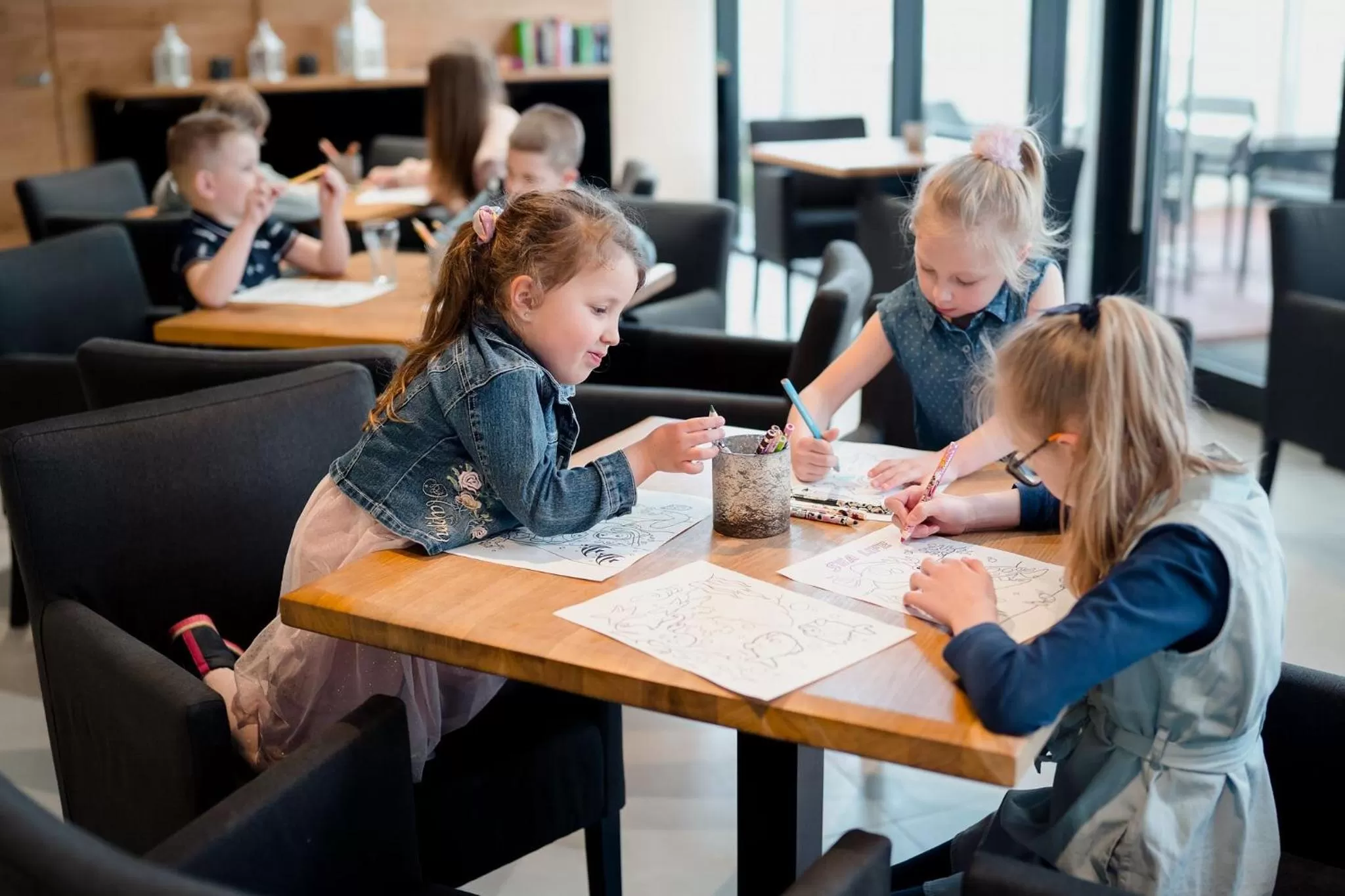 Seating area in Molo Park Aparthotel