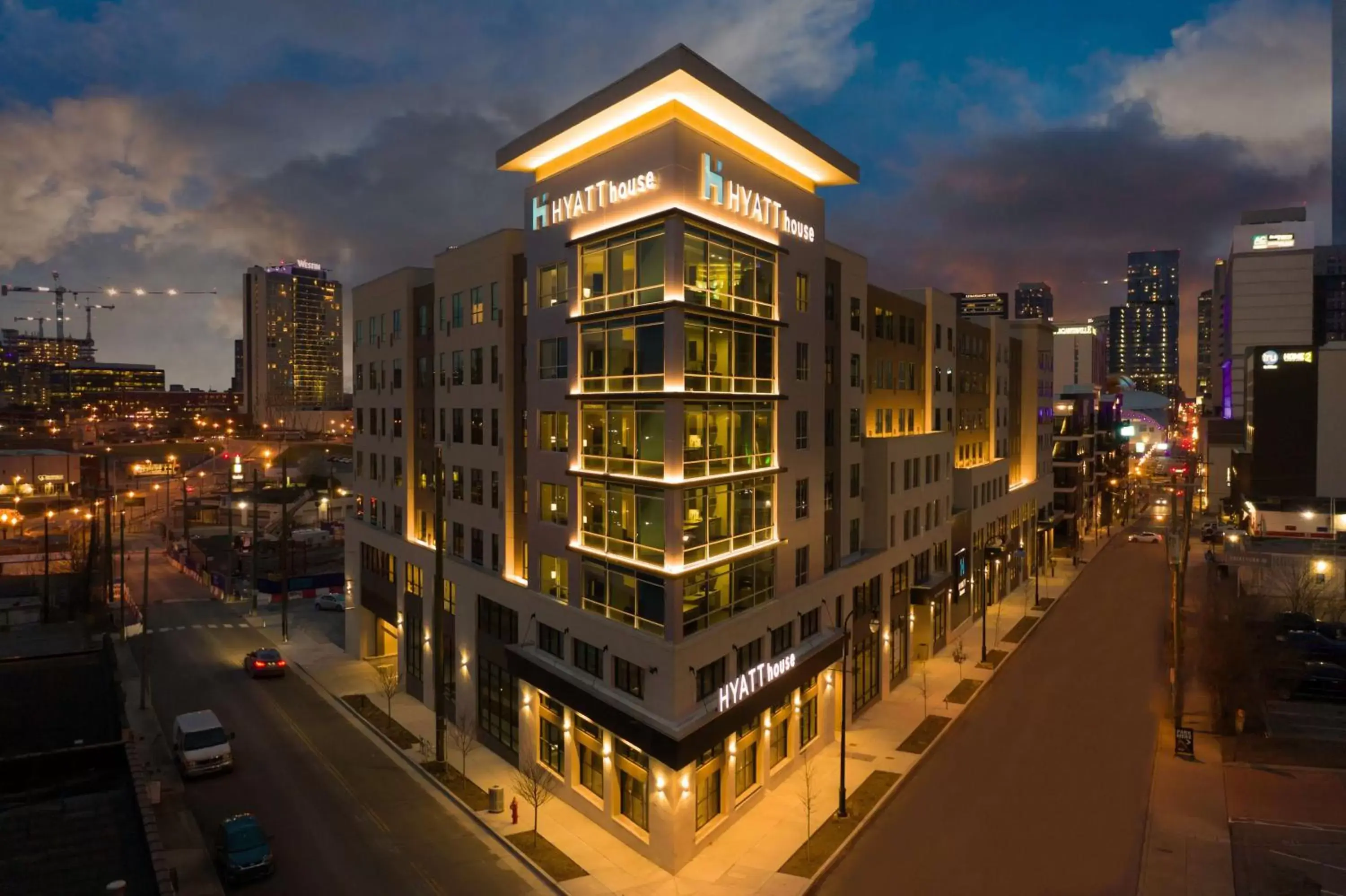 Property building in Hyatt House Nashville Downtown-Convention Center