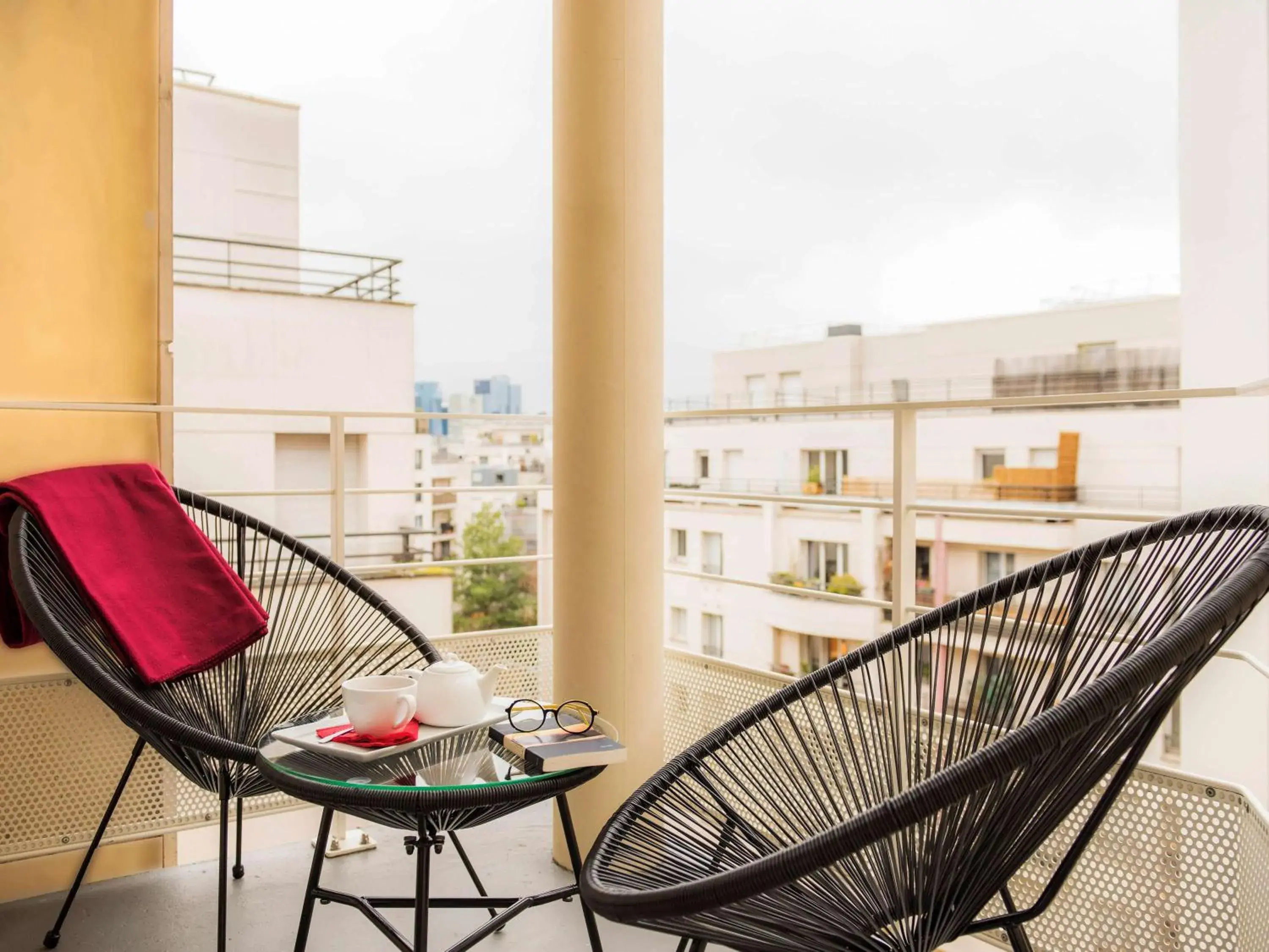 Photo of the whole room in Mercure Paris Pont de Levallois Neuilly