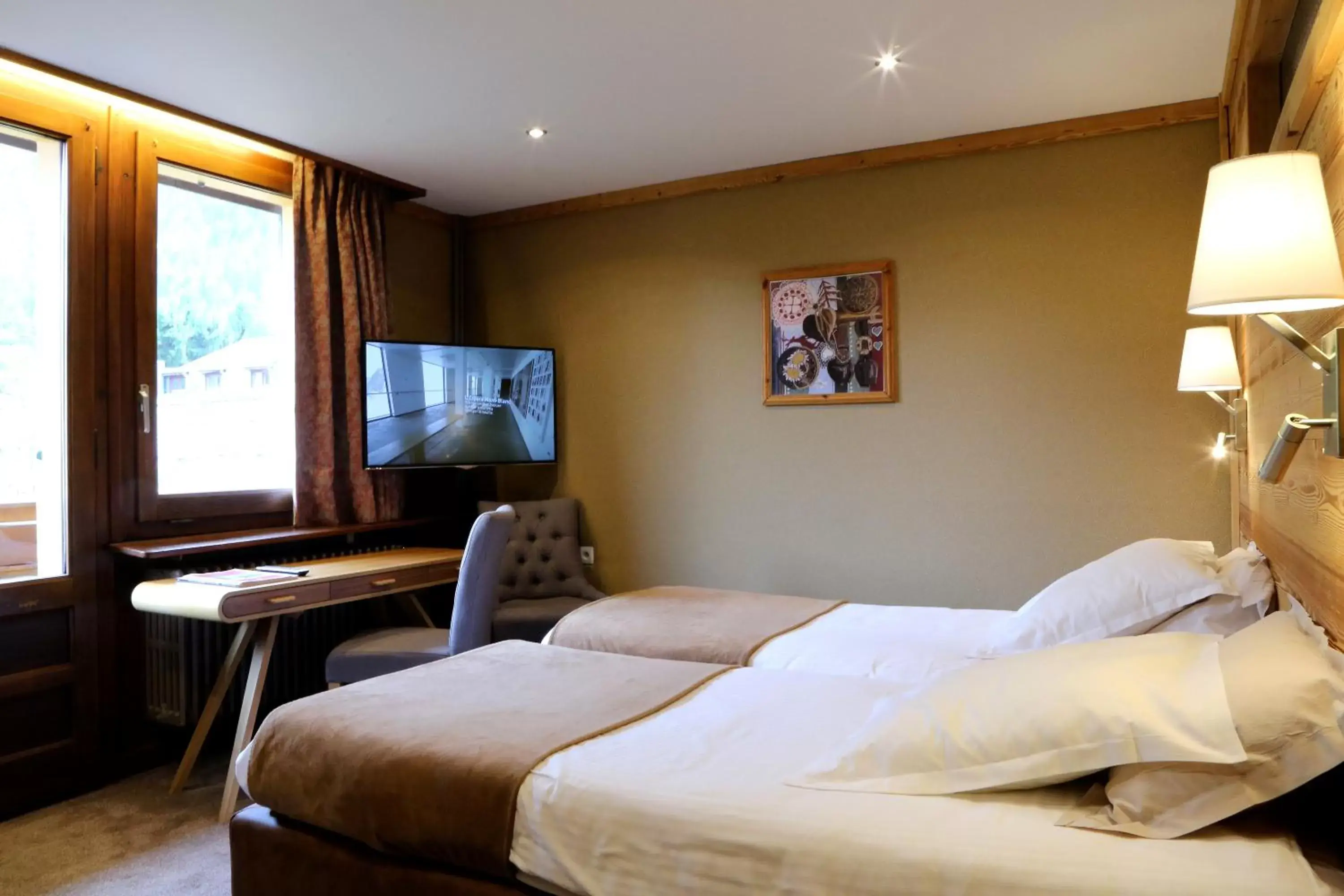 Bed in Les Gourmets - Chalet Hotel