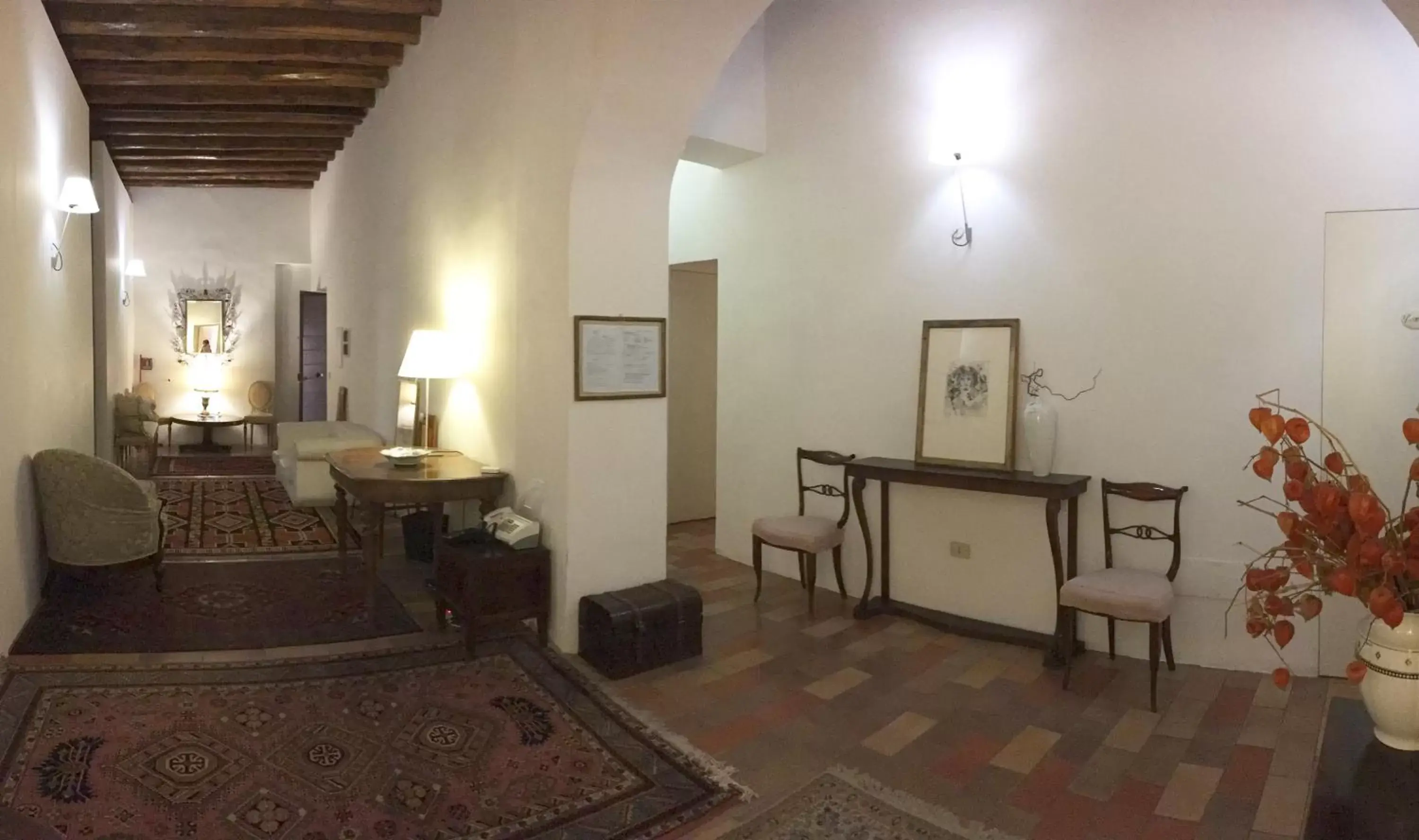 Lobby or reception in Vicolo del Lupo Guesthouse
