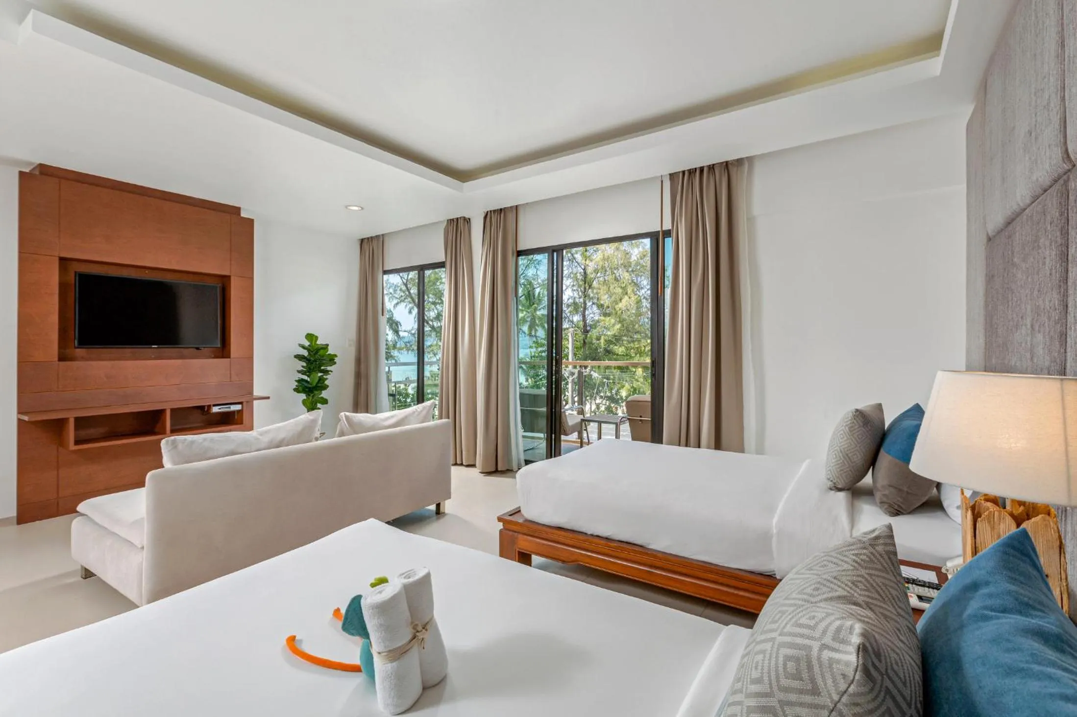 Photo of the whole room, Bed in Baan Laimai Beach Resort & Spa - SHA Extra Plus