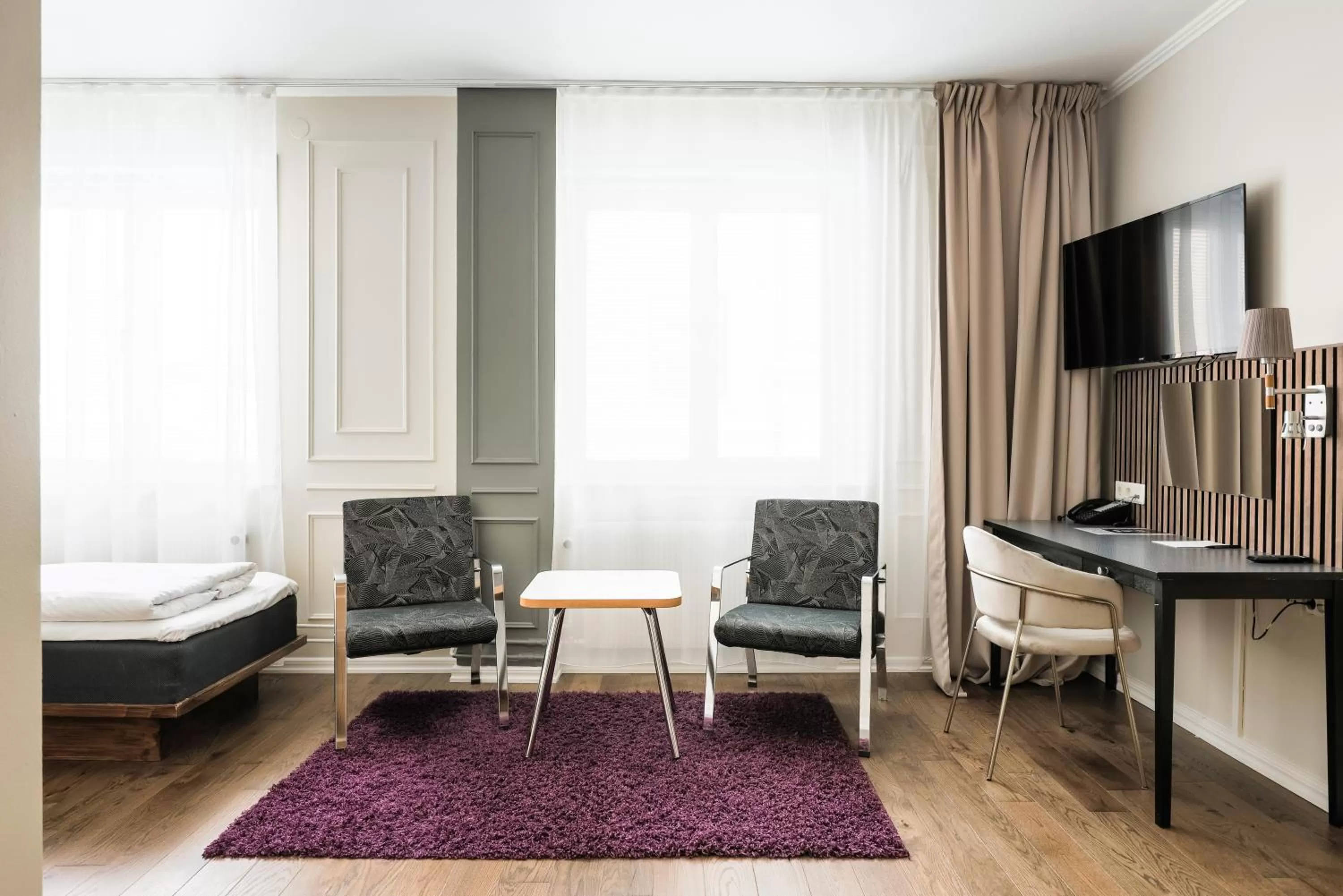 TV and multimedia, Bed in Comfort Hotel Linköping City