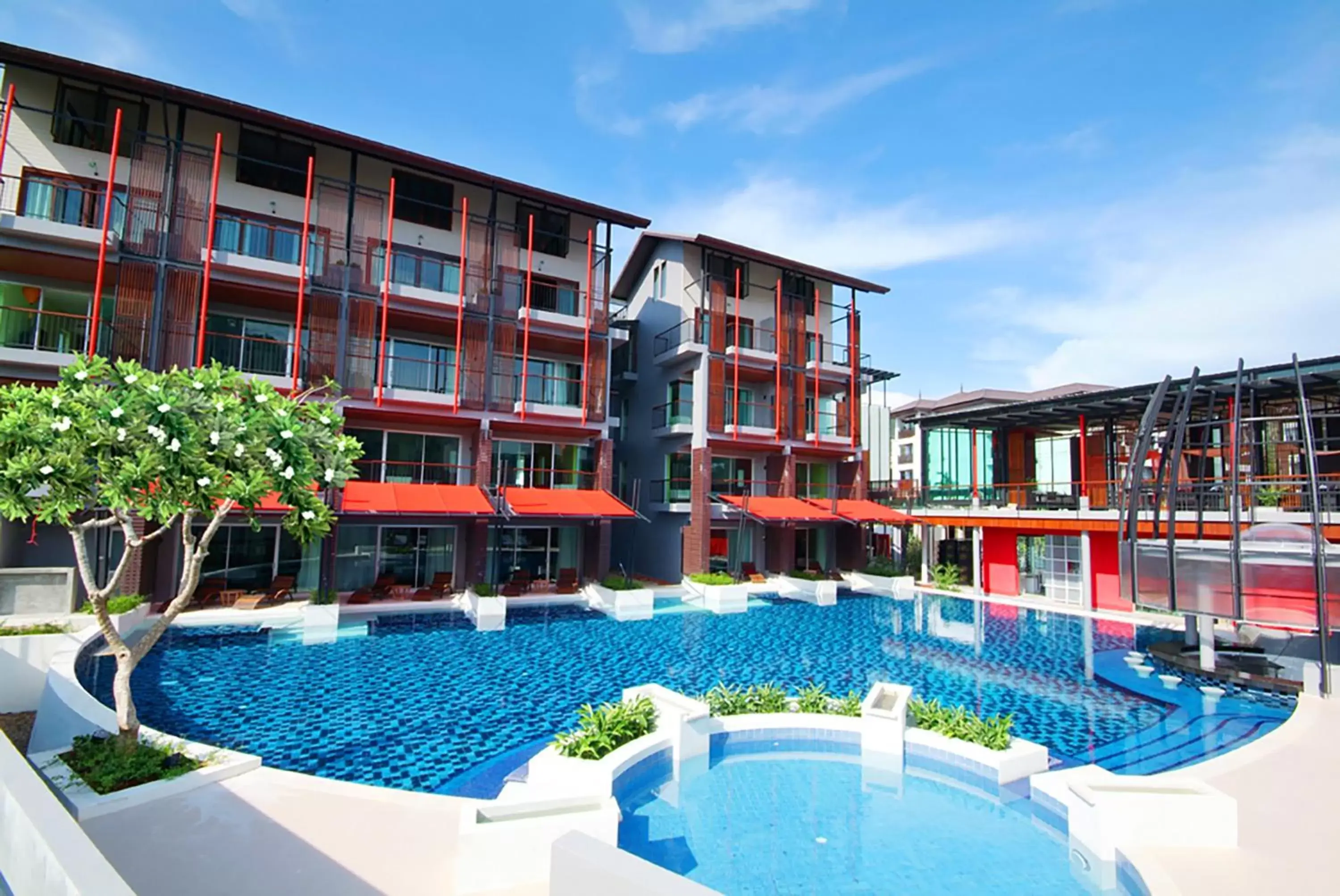 Landmark view, Swimming Pool in Red Ginger Chic Resort - SHA Extra Plus