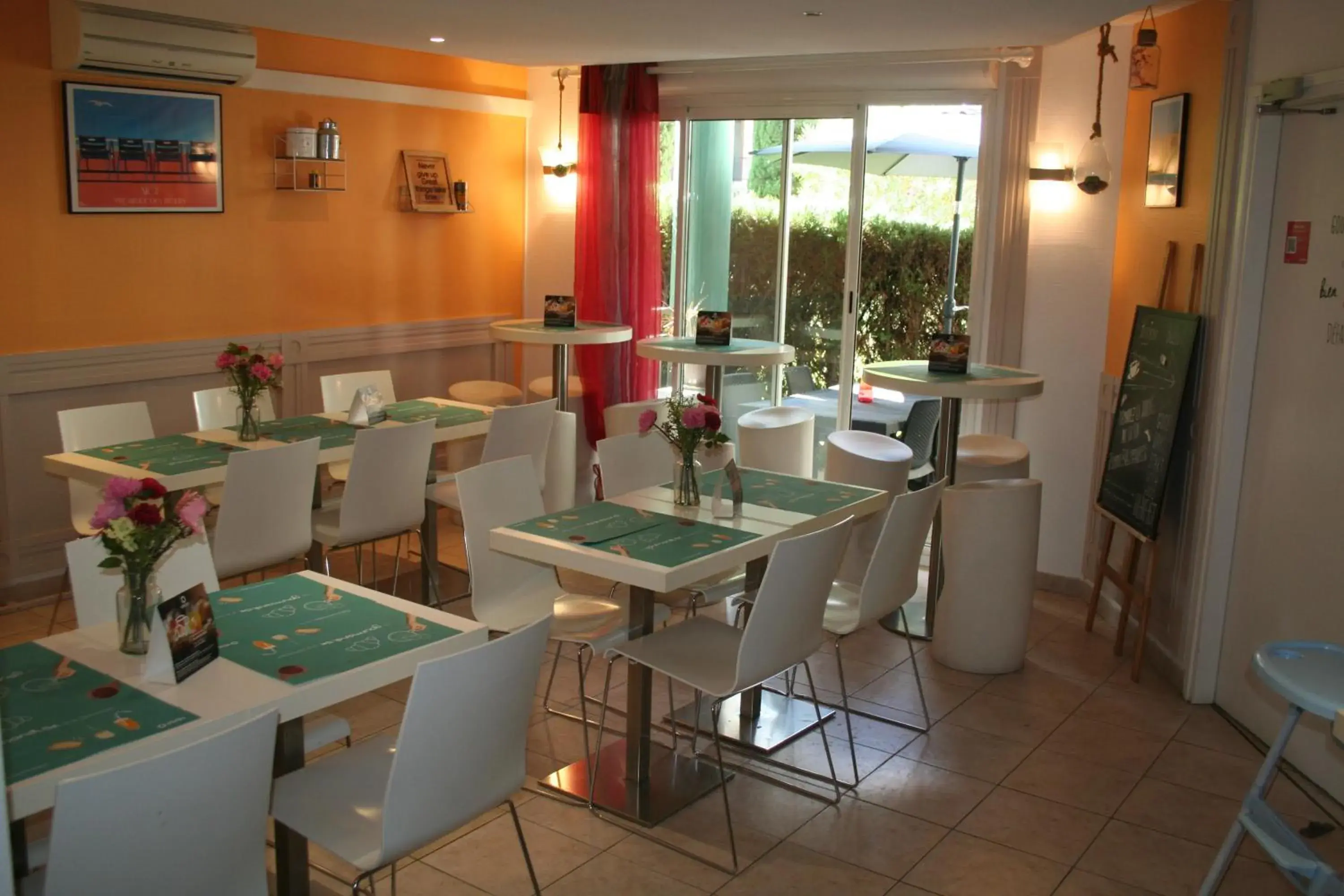 Breakfast, Restaurant/Places to Eat in Aparthotel Adagio Access Nice Acropolis