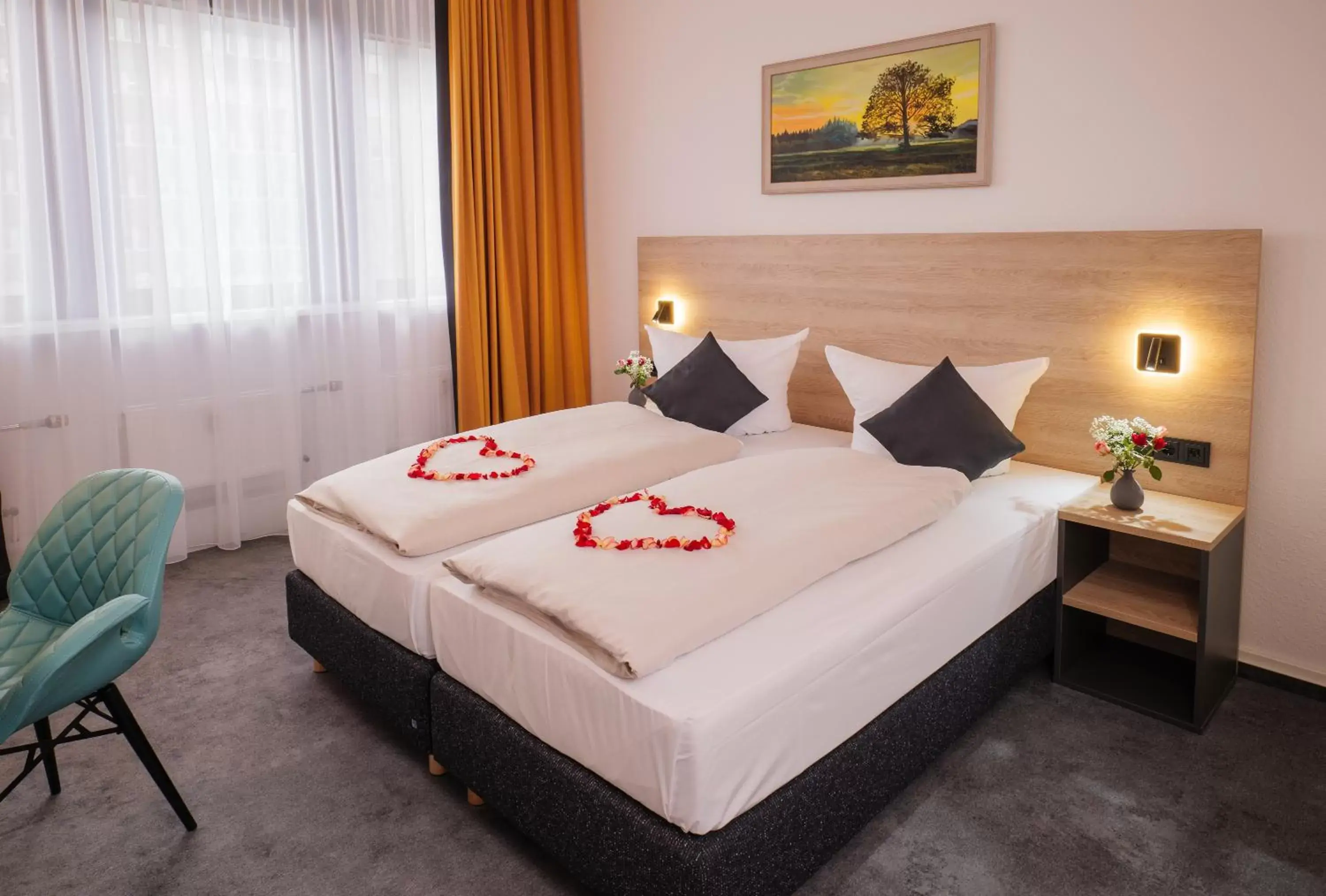 wedding, Bed in Best Western Comfort Business Hotel Düsseldorf-Neuss