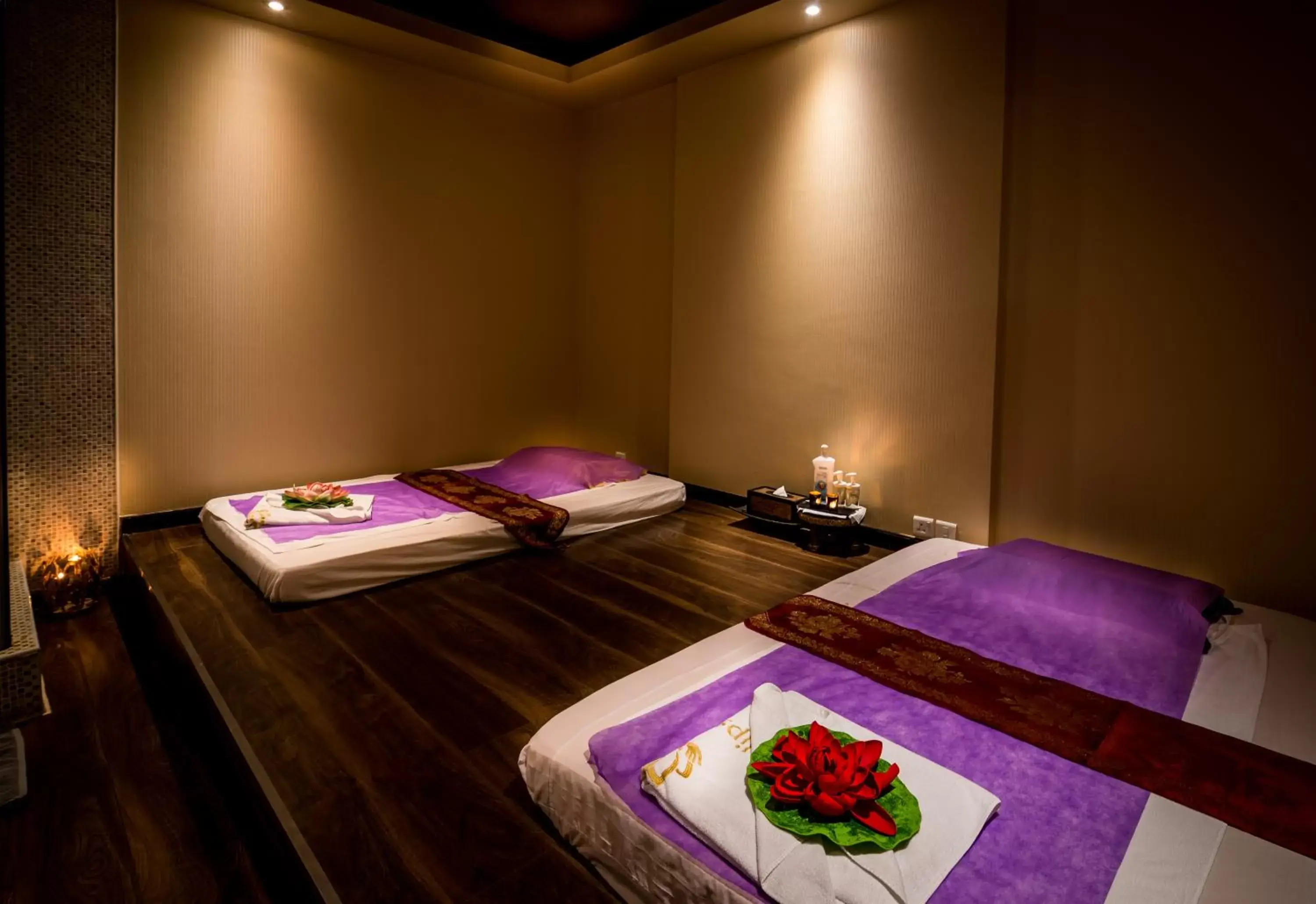 Spa and wellness centre/facilities, Bed in The Eclipse Boutique Suites