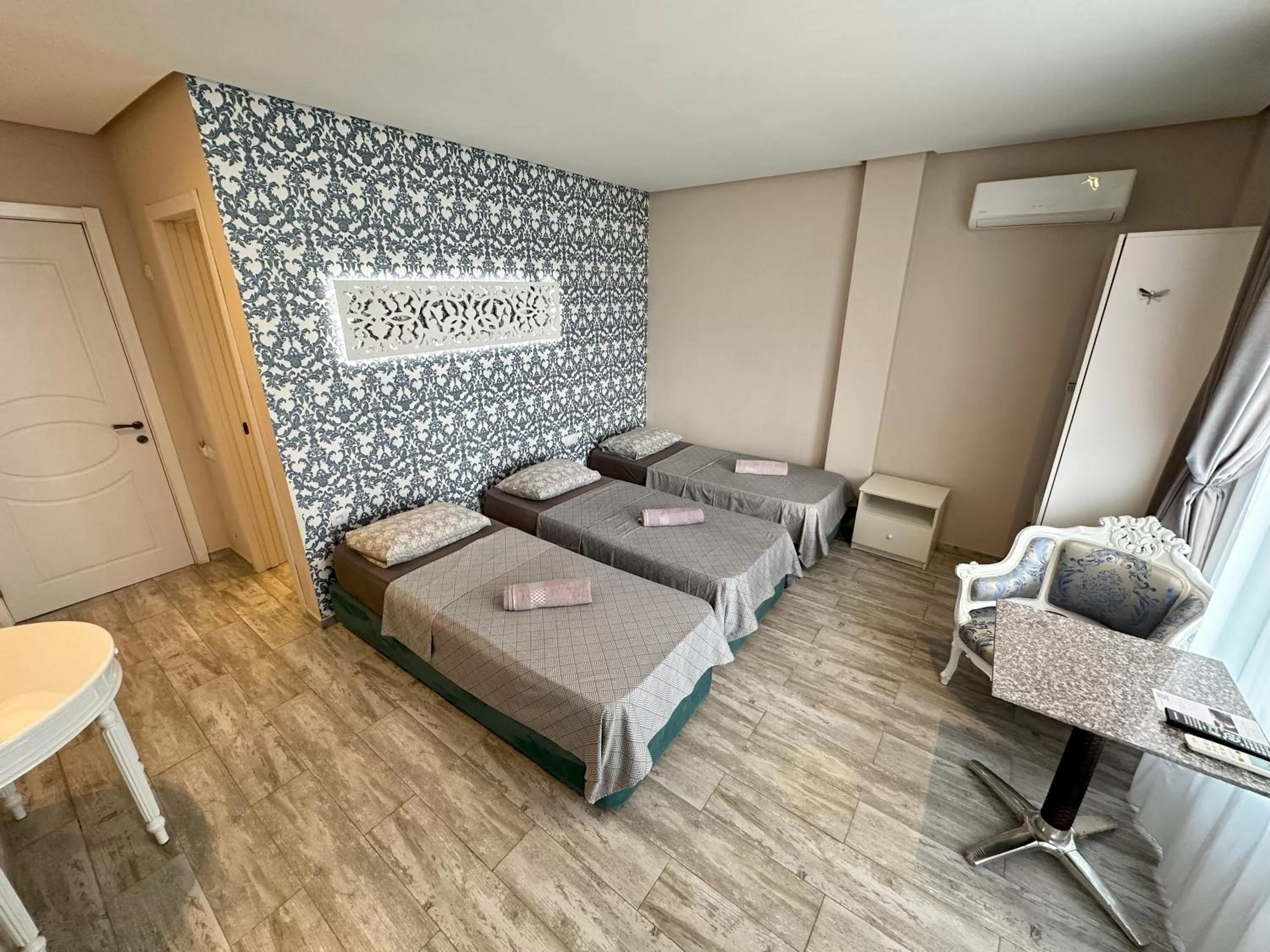 Photo of the whole room, Bed in National+