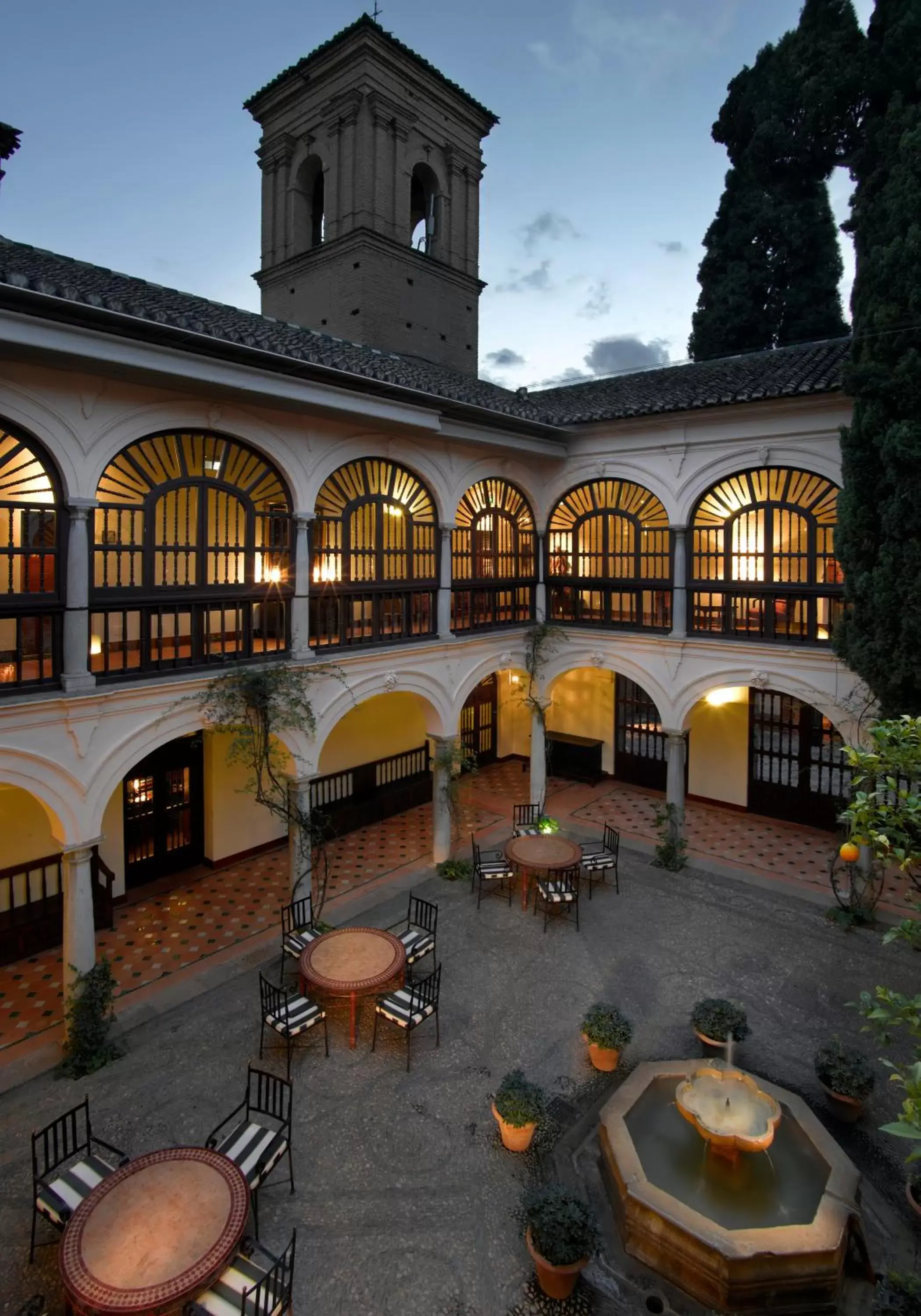 Garden in Parador de Granada