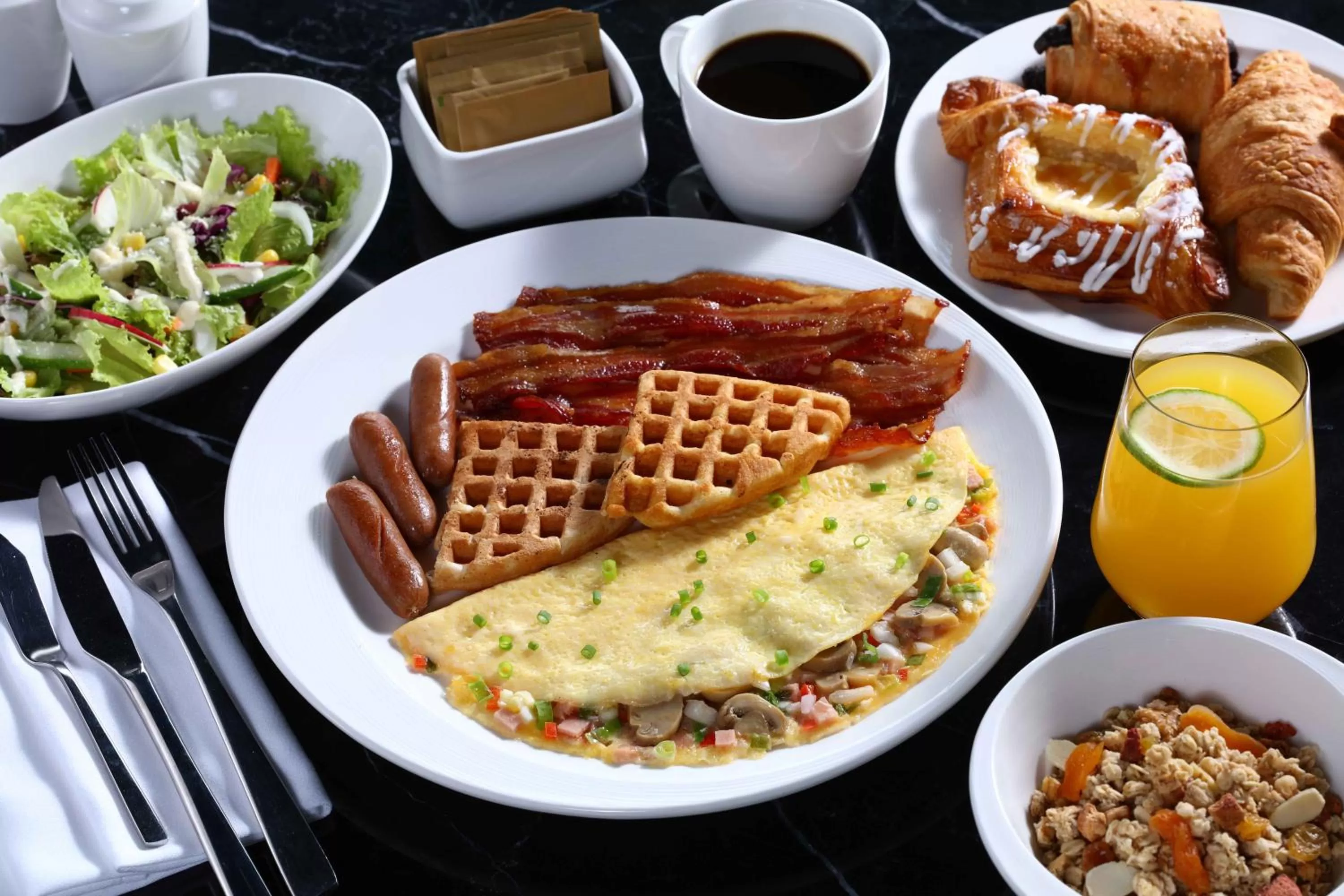 Food in Holiday Inn Cebu City by IHG