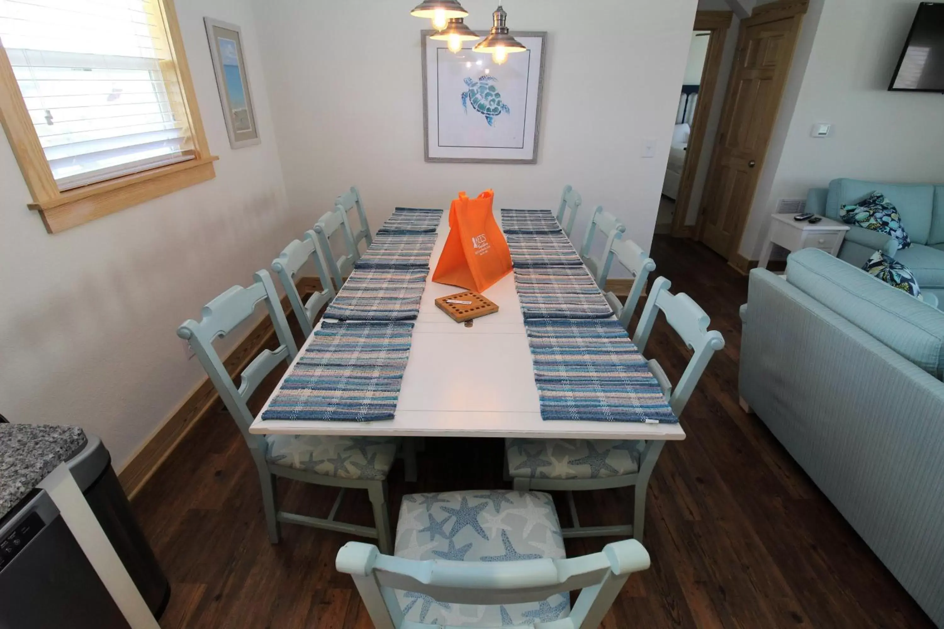 Dining area, Restaurant/Places to Eat in Whalebone Ocean Cottages by KEES Vacations