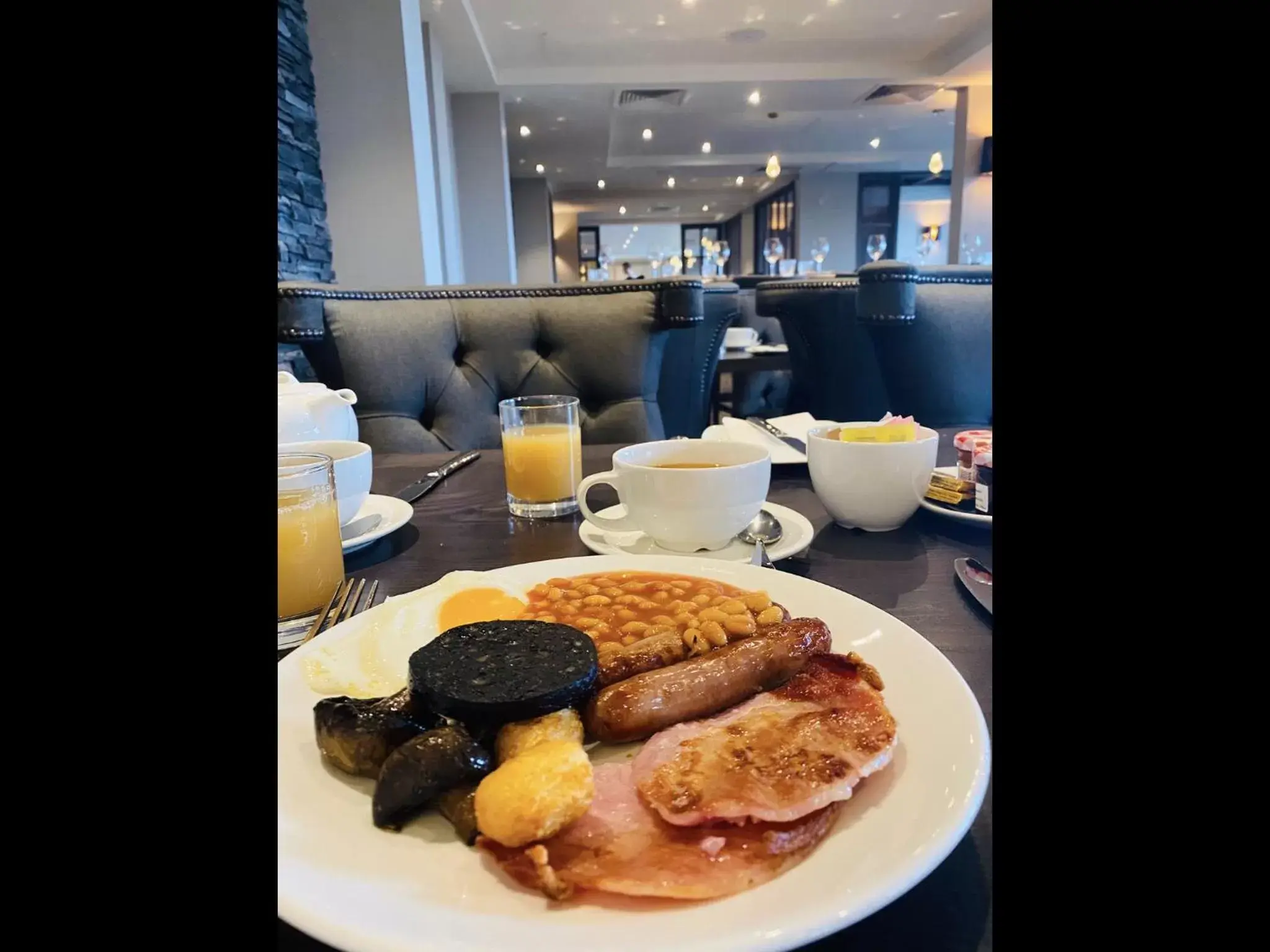 English/Irish breakfast in Boulevard Hotel