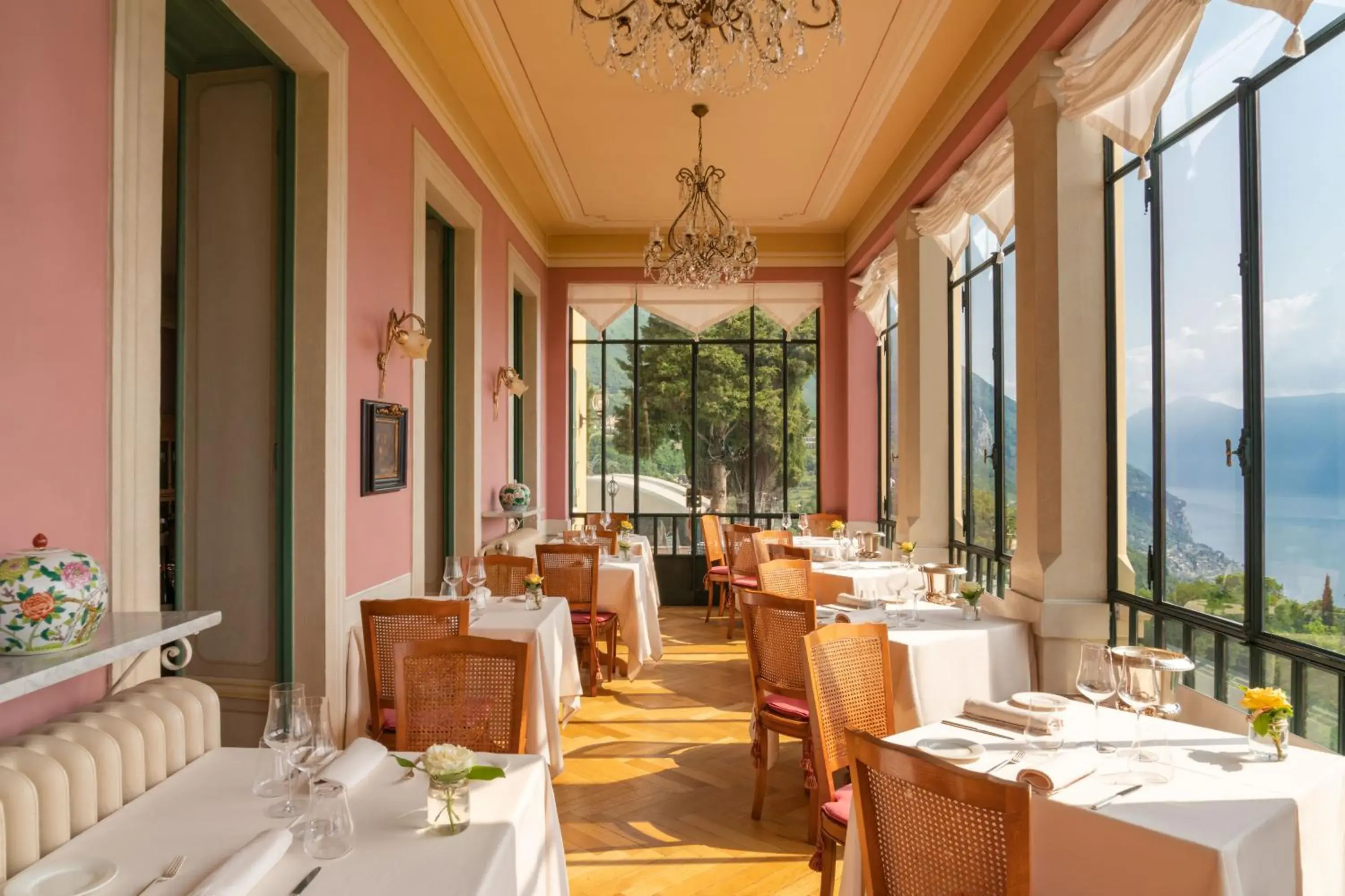 Restaurant/Places to Eat in Boutique Hotel Villa Sostaga