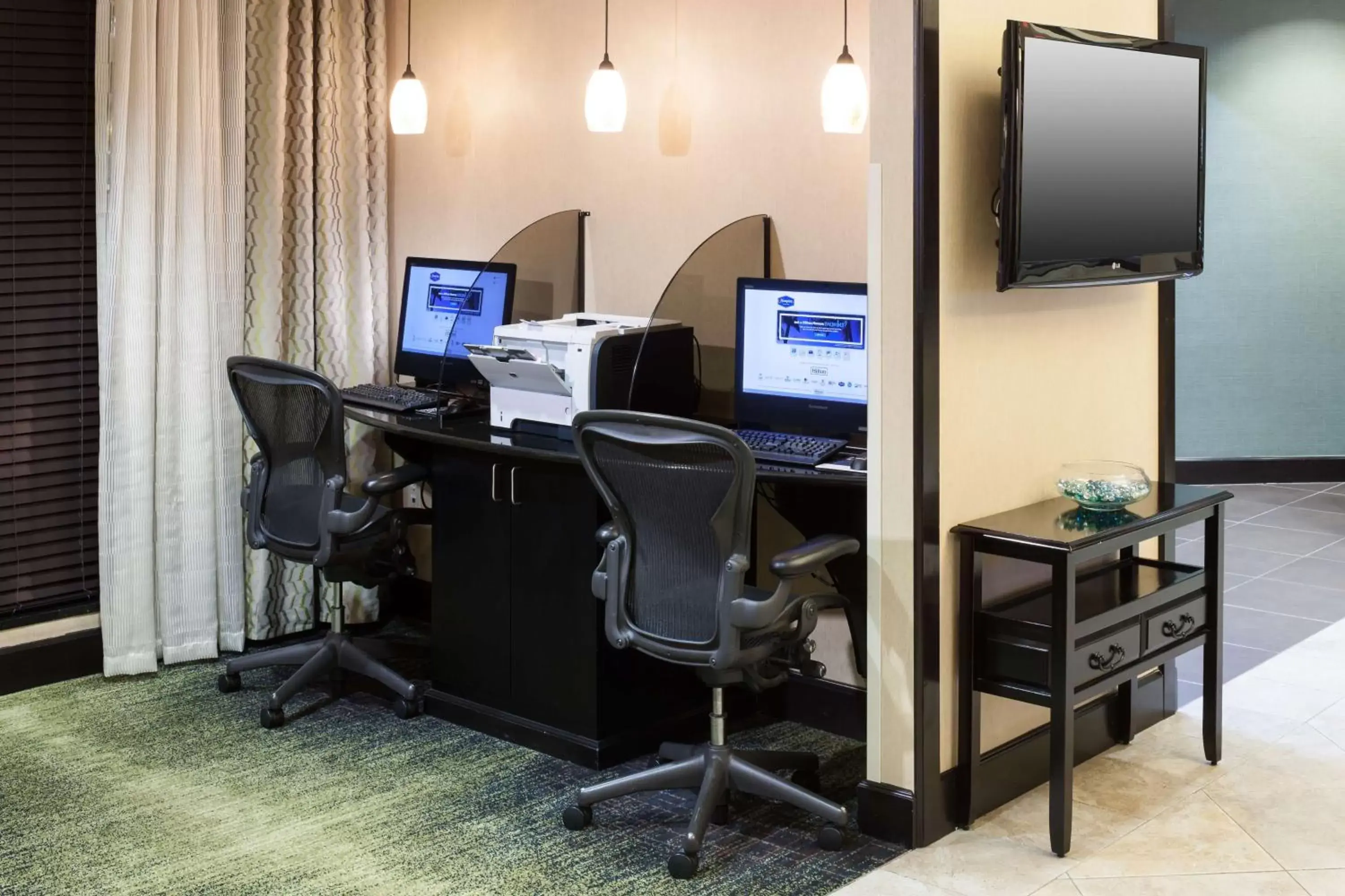 Business facilities, Business Area/Conference Room in Hampton Inn & Suites Gainesville Downtown