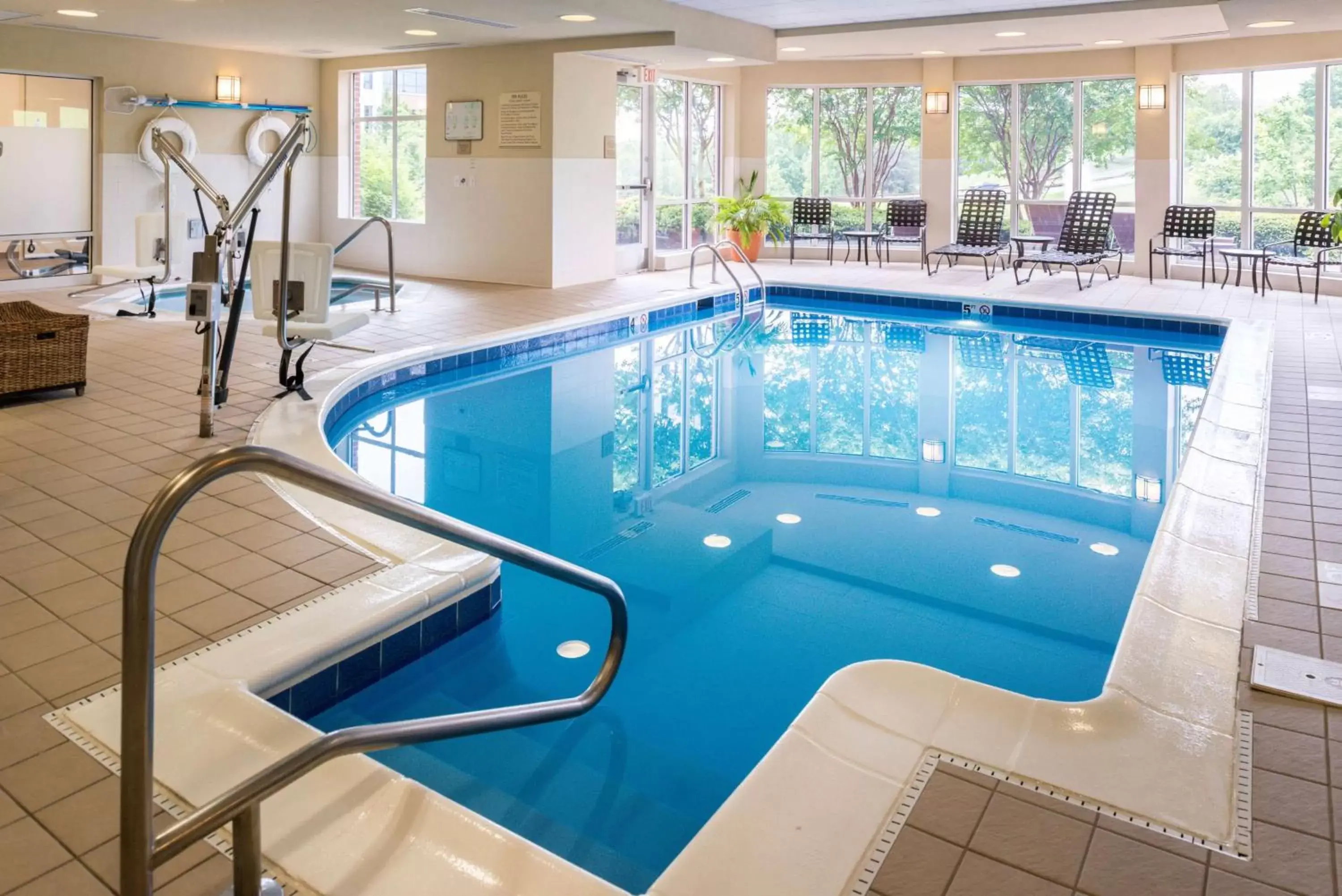 Pool view, Swimming Pool in Hilton Garden Inn Charlottesville